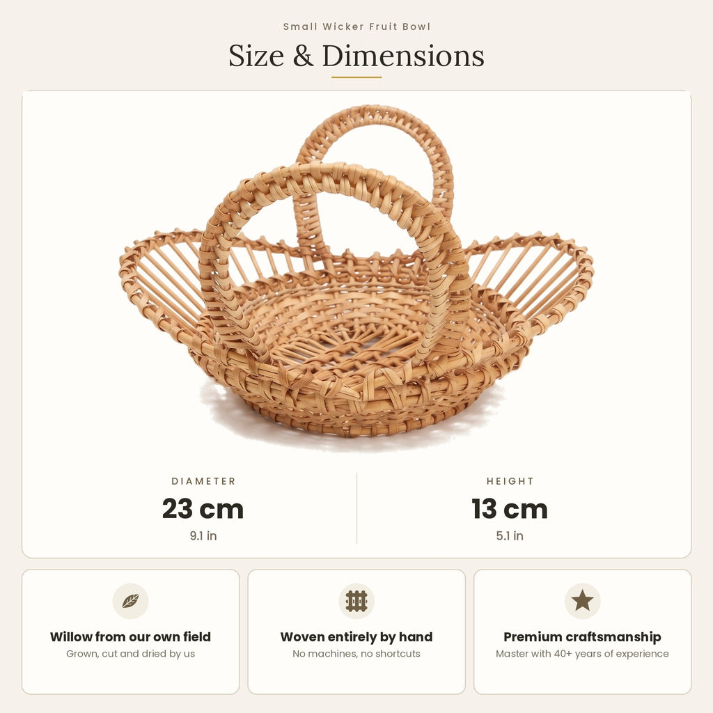 Size chart for the round handwoven willow fruit bowl with handles showing 23 cm diameter and 13 cm height
