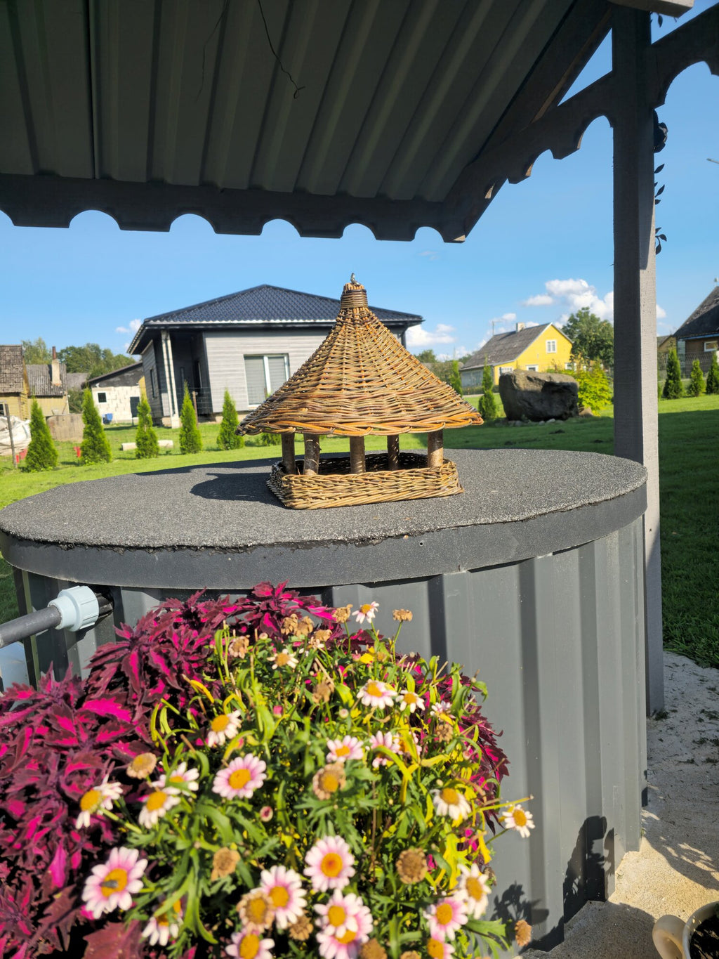 Handwoven Willow Wicker Bird Feeder