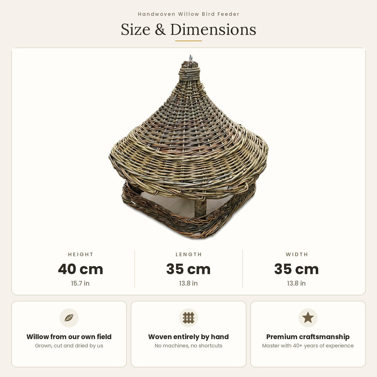 Size chart for the handwoven willow hanging bird feeder showing 40 cm height, 35 cm length and 35 cm width.