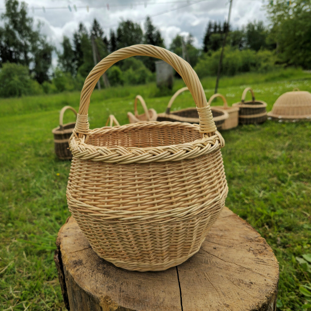 Small Wicker Flower Basket with Handle