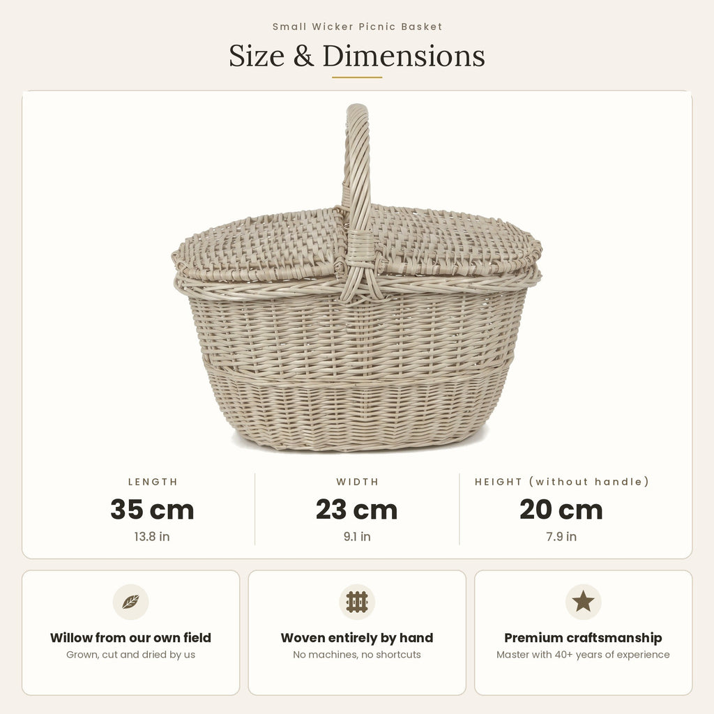 Size chart for the small handwoven wicker picnic basket showing 35 cm length, 23 cm width and 20 cm height without handle.