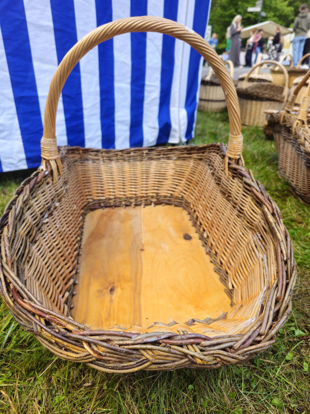 Wicker Gathering Basket with Wooden Base