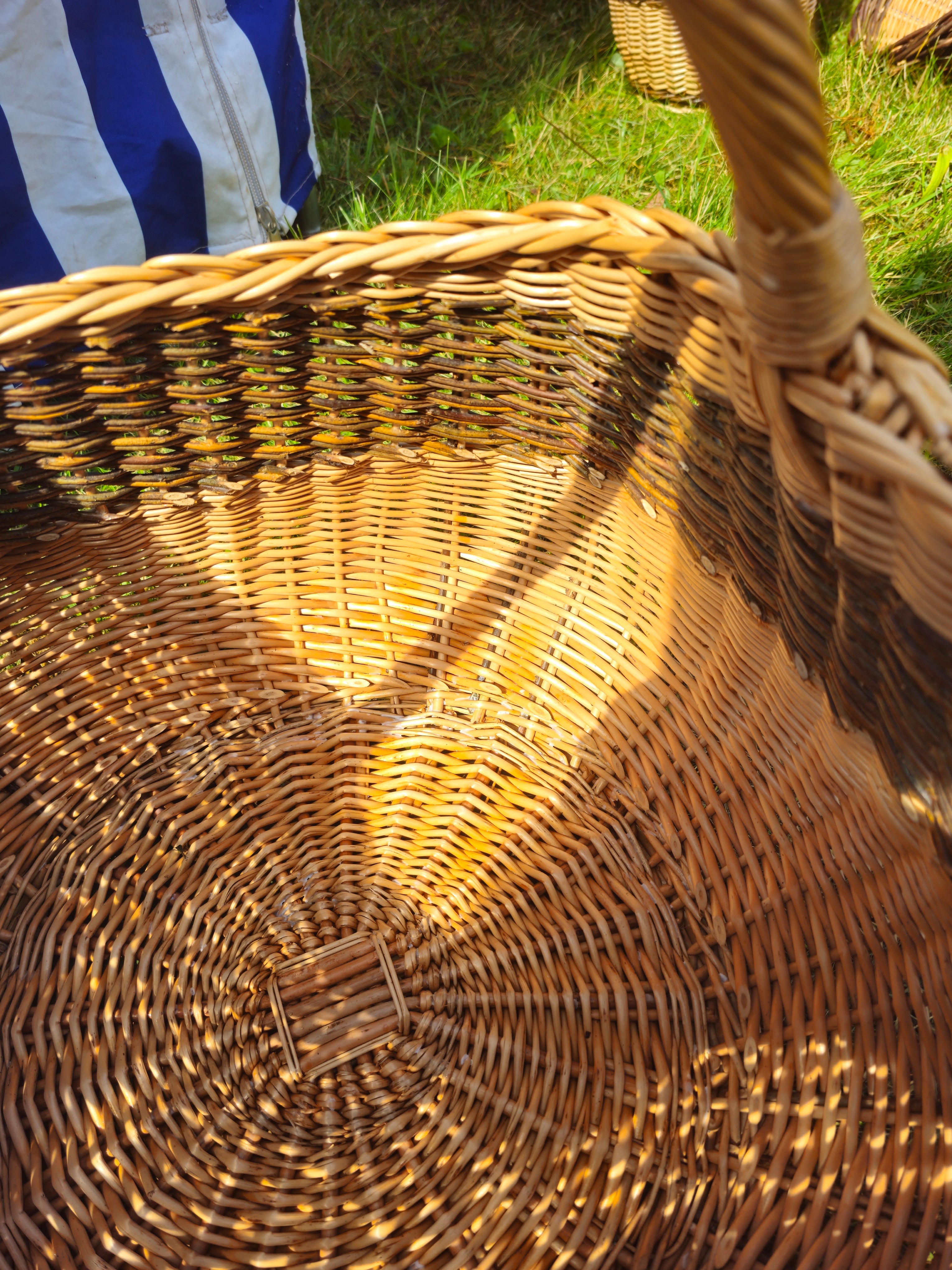 Large Wicker Basket with Rustic Two-Tone Weave
