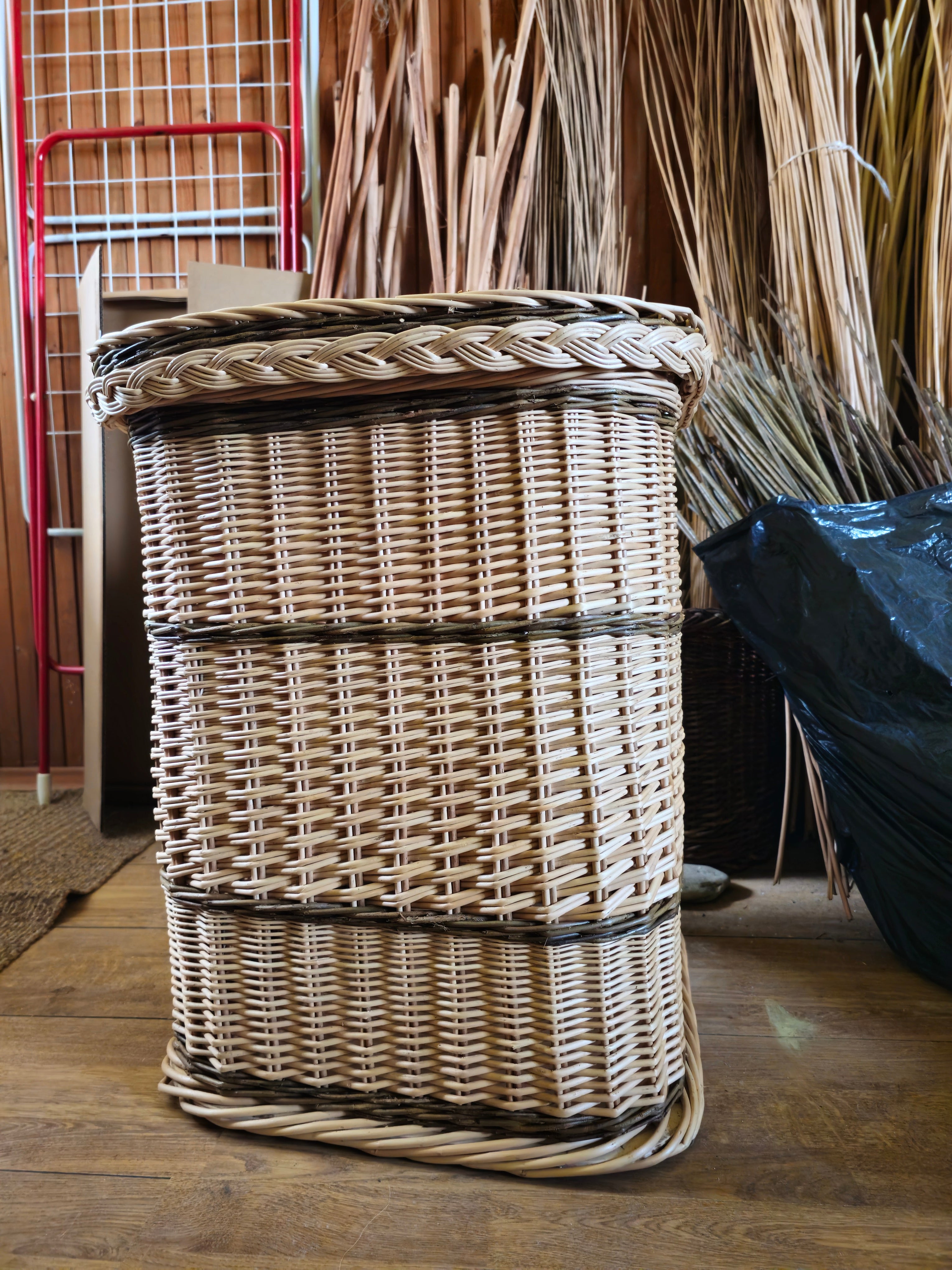Wicker Laundry Hamper with Lid