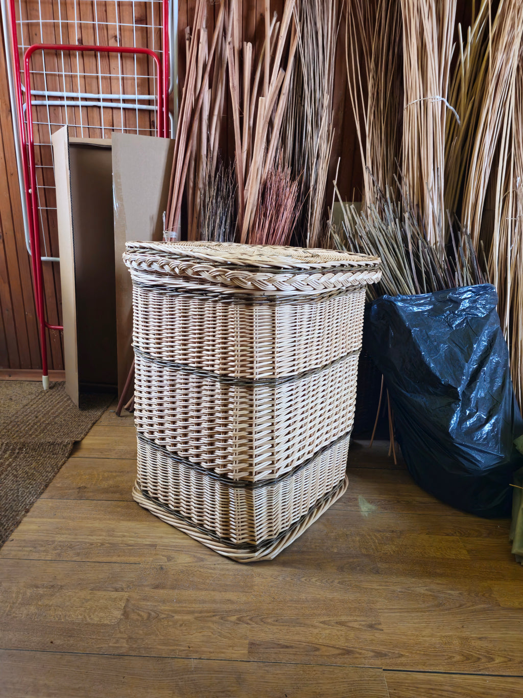 Wicker Laundry Hamper with Lid