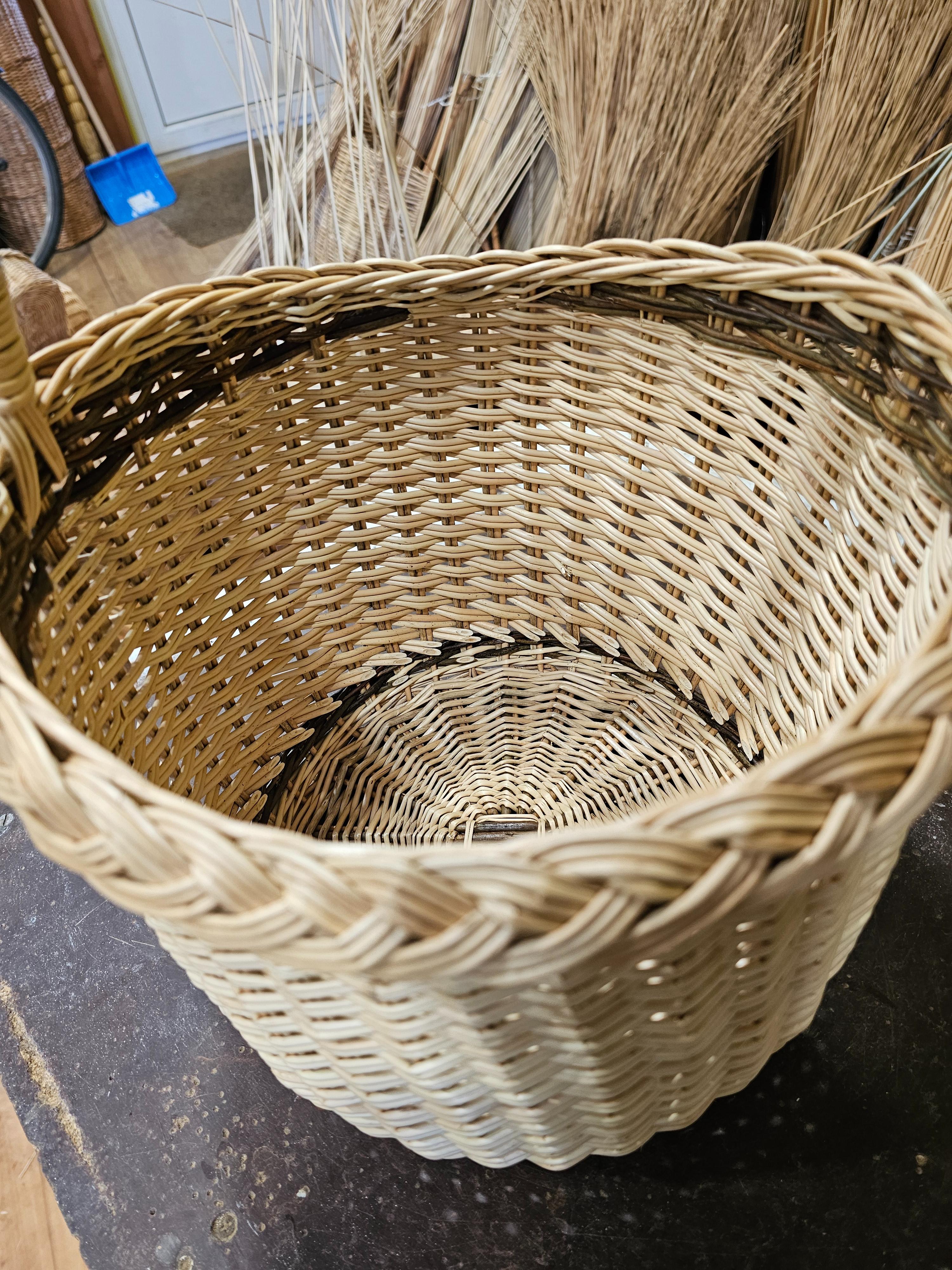 Wicker basket 023r