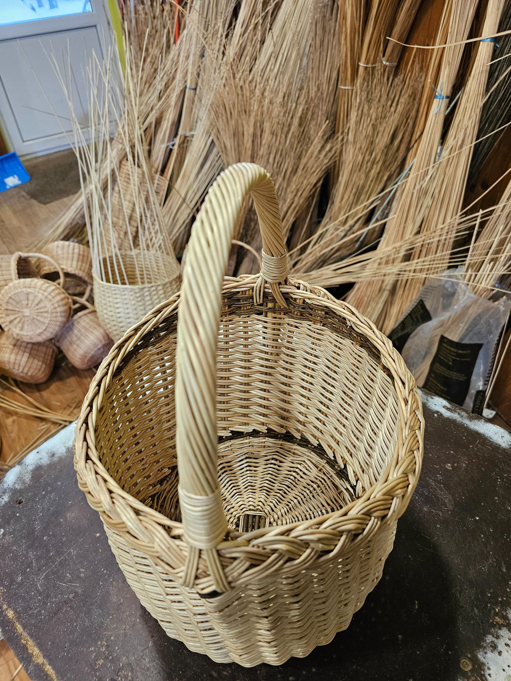 Wicker basket 023r