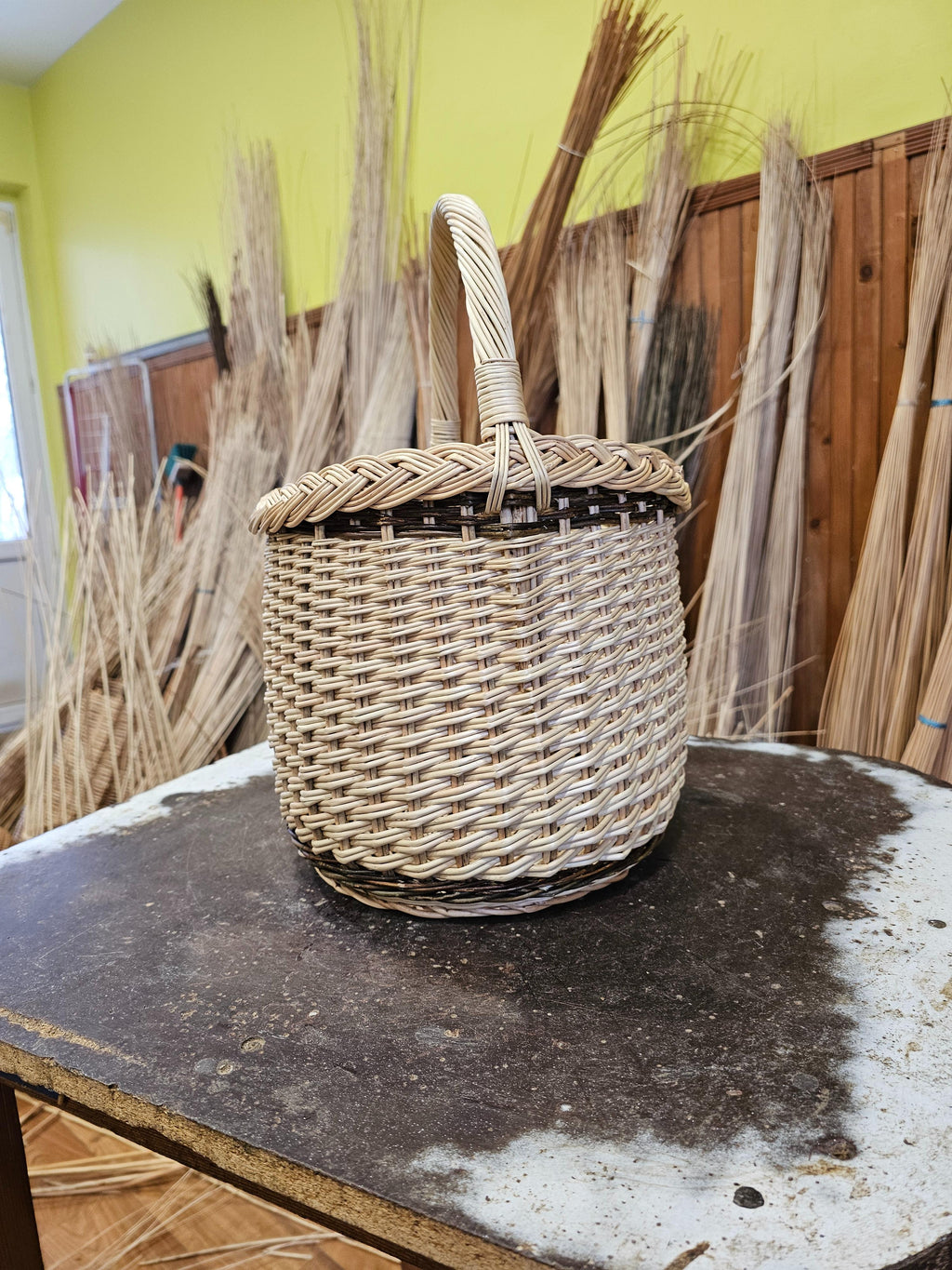 Wicker basket 023r