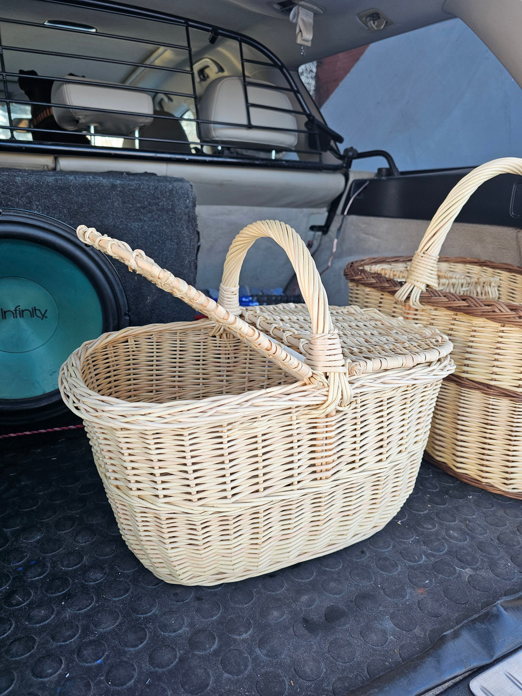 Double-Lid Wicker Picnic Basket