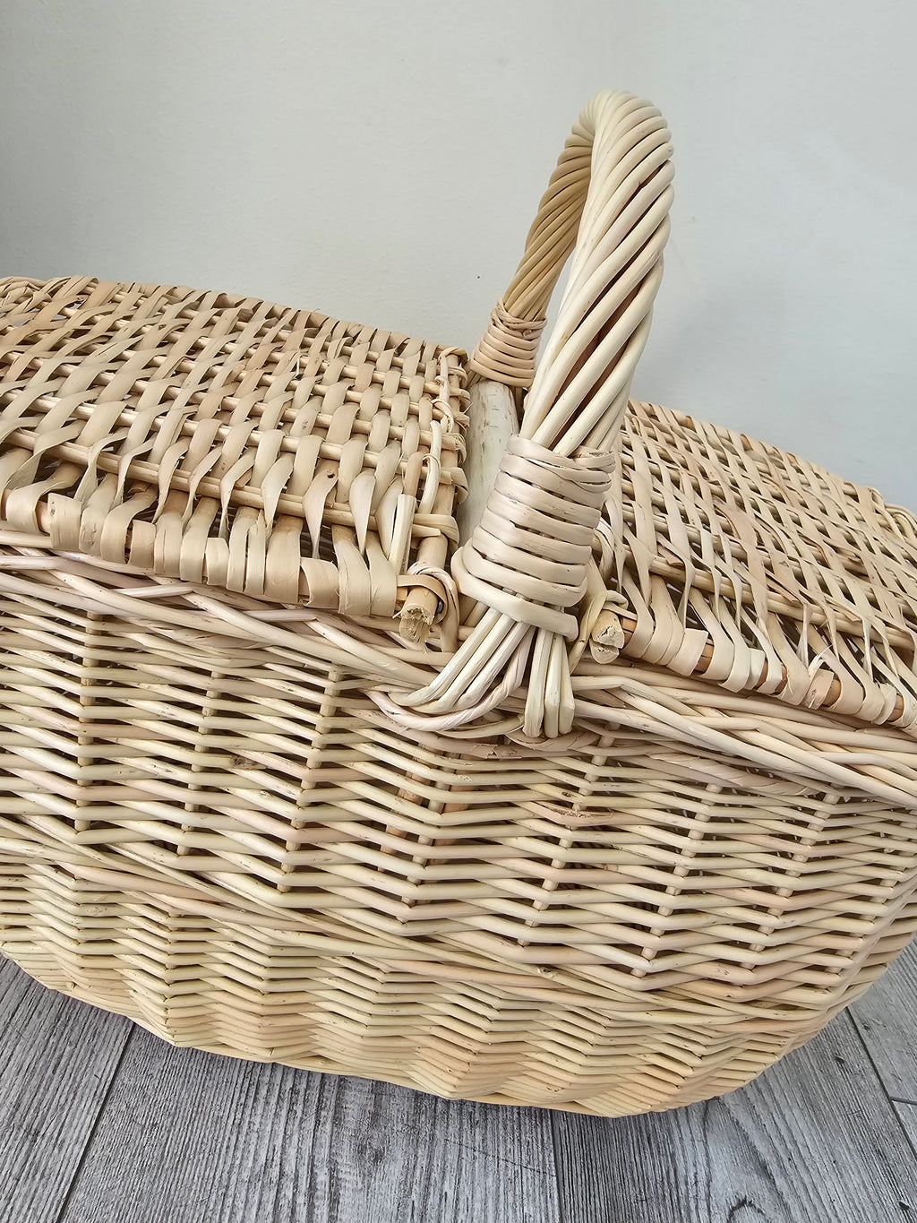 Double-Lid Wicker Picnic Basket