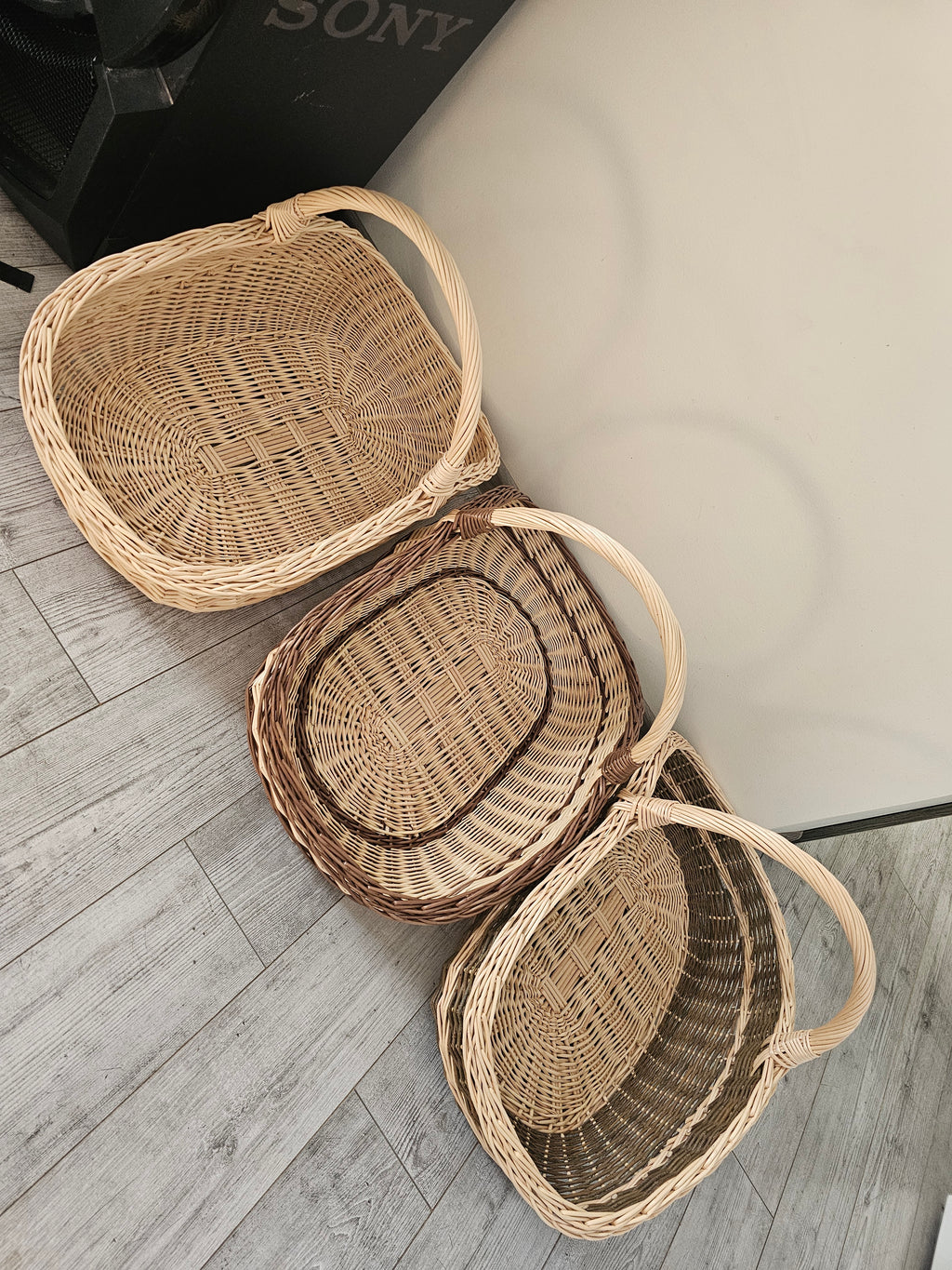 Large wicker basket 027b