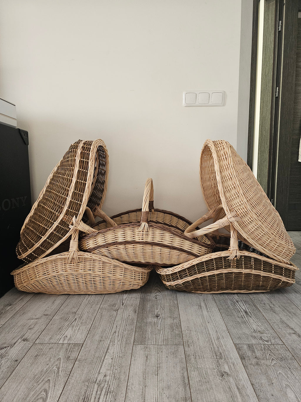 Large wicker basket 027b