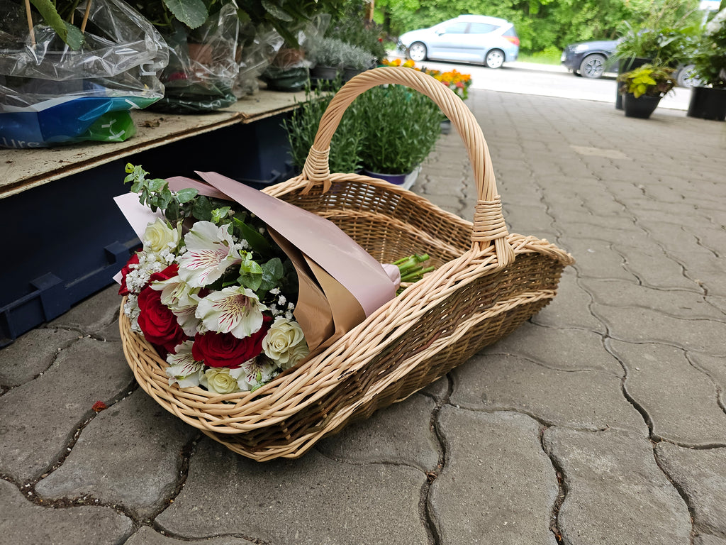Large wicker basket 027b