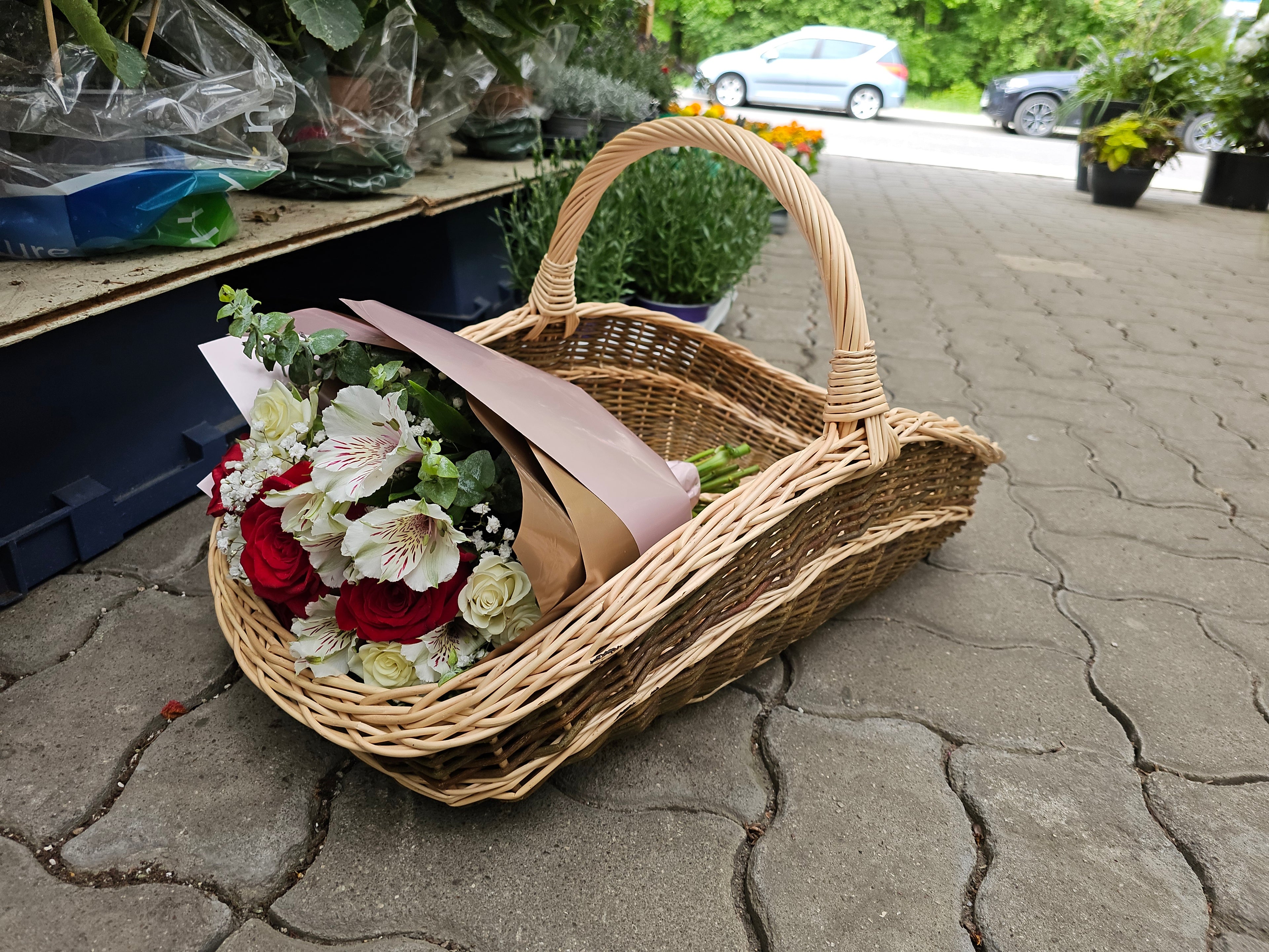 Large wicker basket 027b