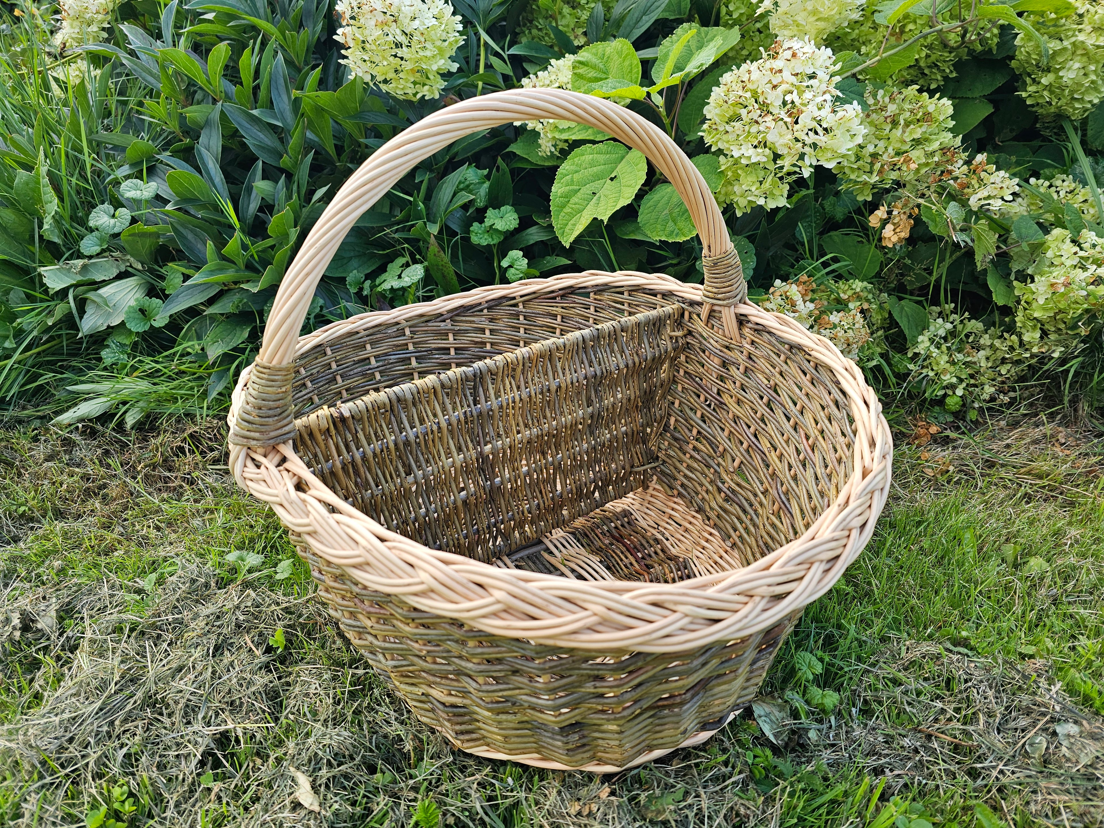 Wicker Picnic Basket with Divider