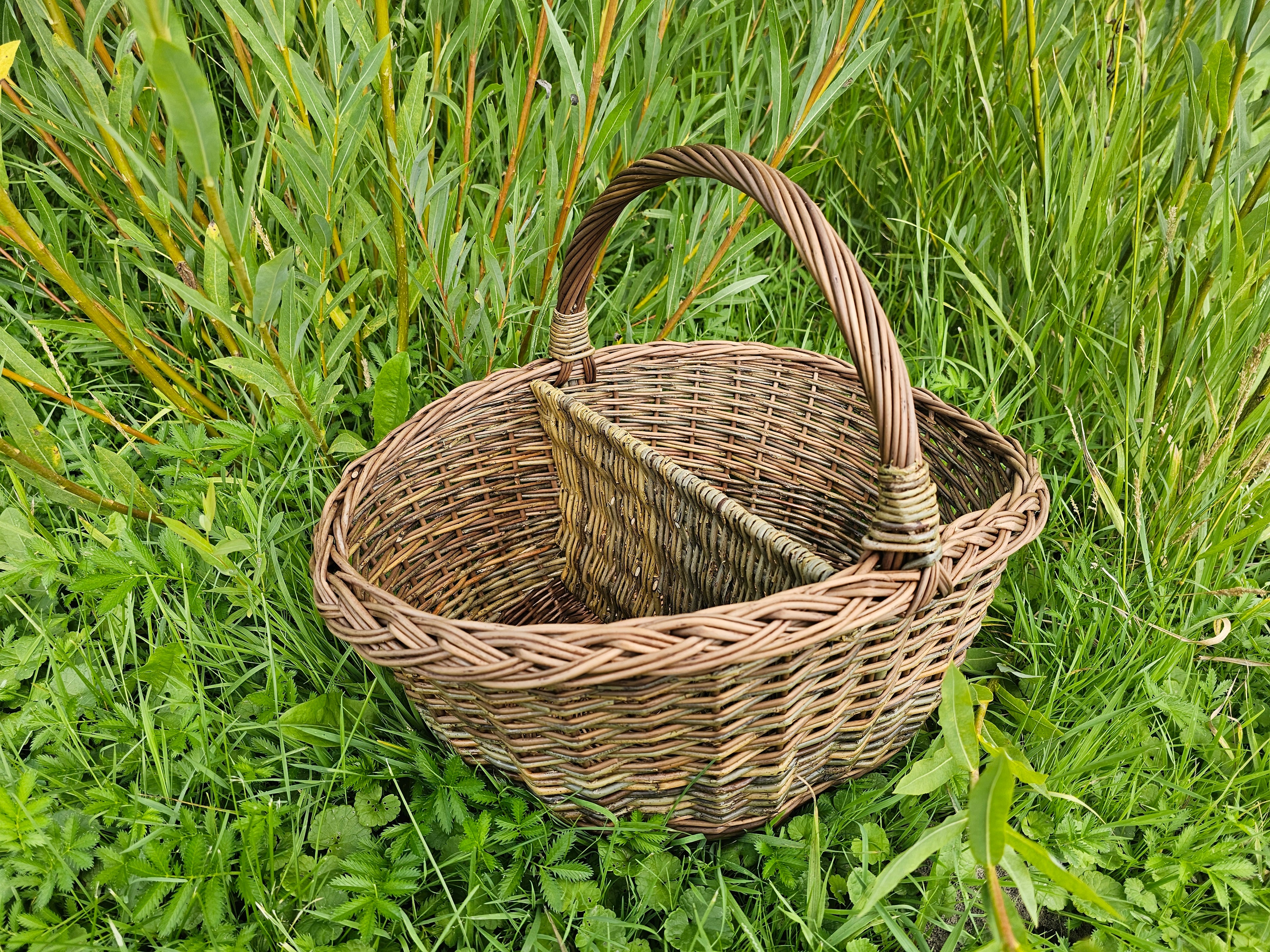 Wicker Picnic Basket with Divider