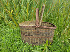 Dark picnic basket 011b