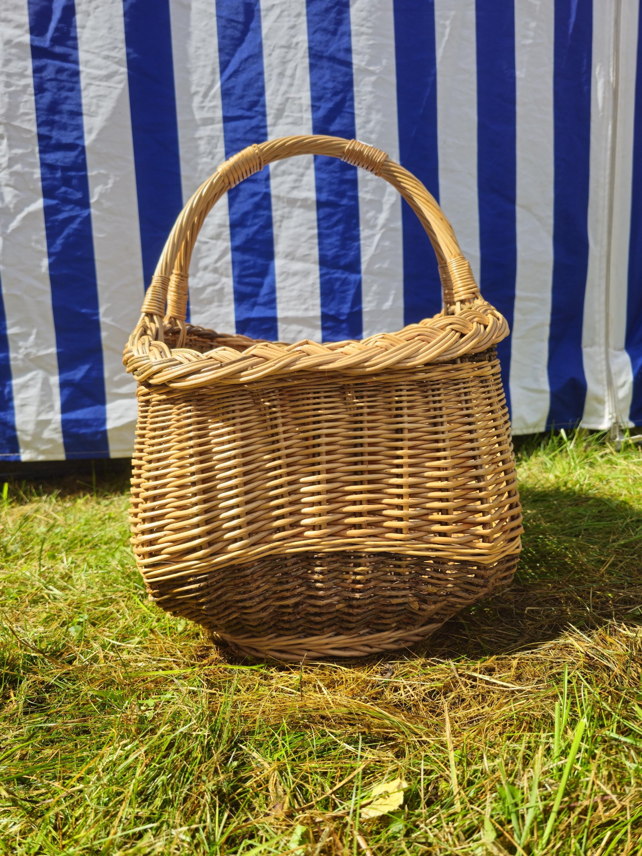 Wicker Mushroom Basket with Thick Braided Edge