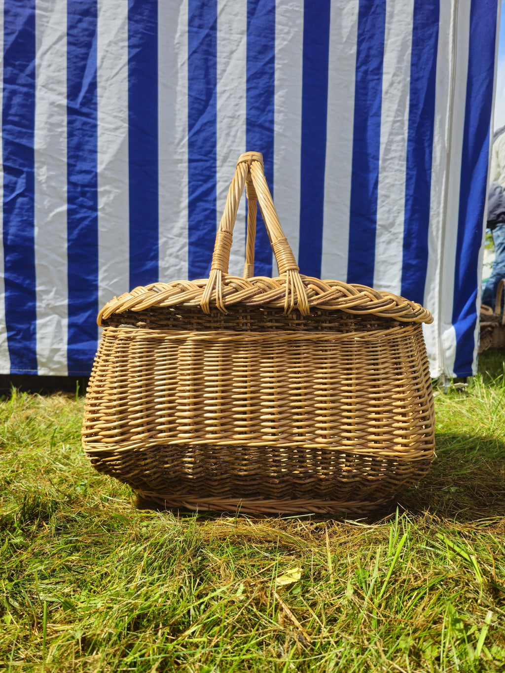 Wicker Mushroom Basket with Thick Braided Edge