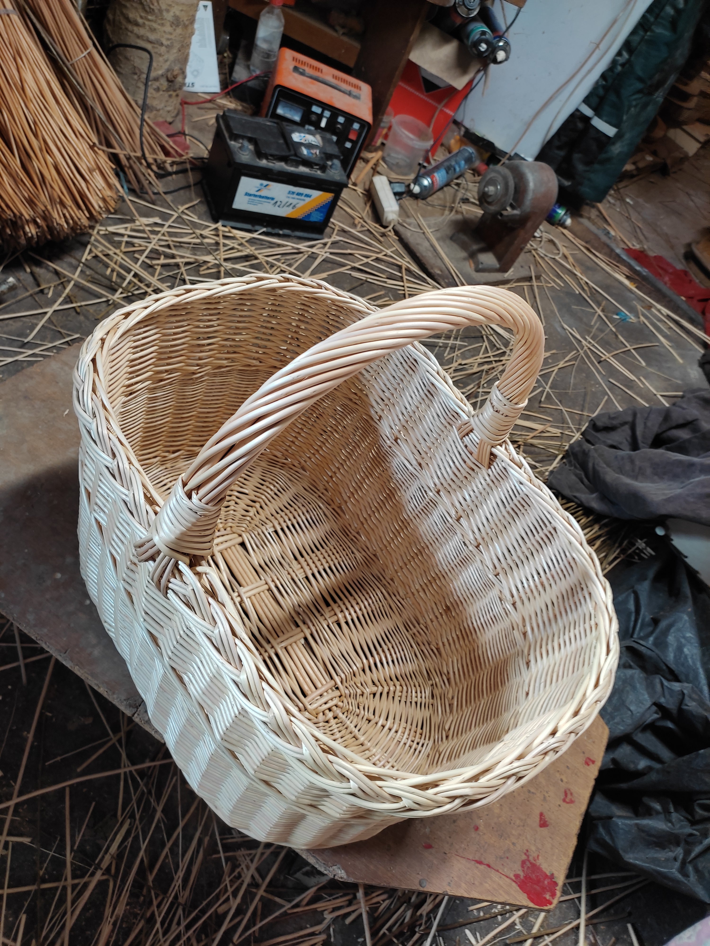 Handmade Willow Basket with Handle