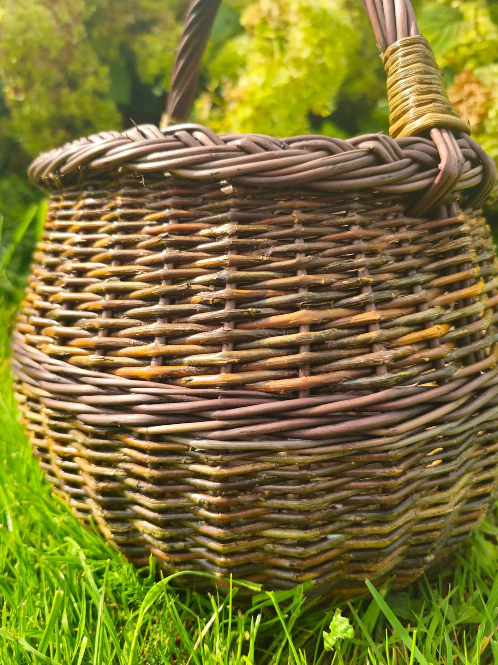 Wicker basket 049b - NaturelyWoven wicker - handmade