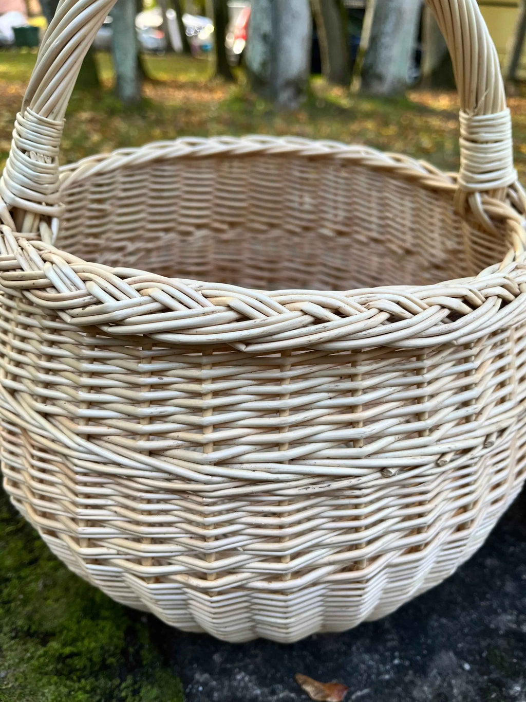 Wicker basket 049b - NaturelyWoven wicker - handmade