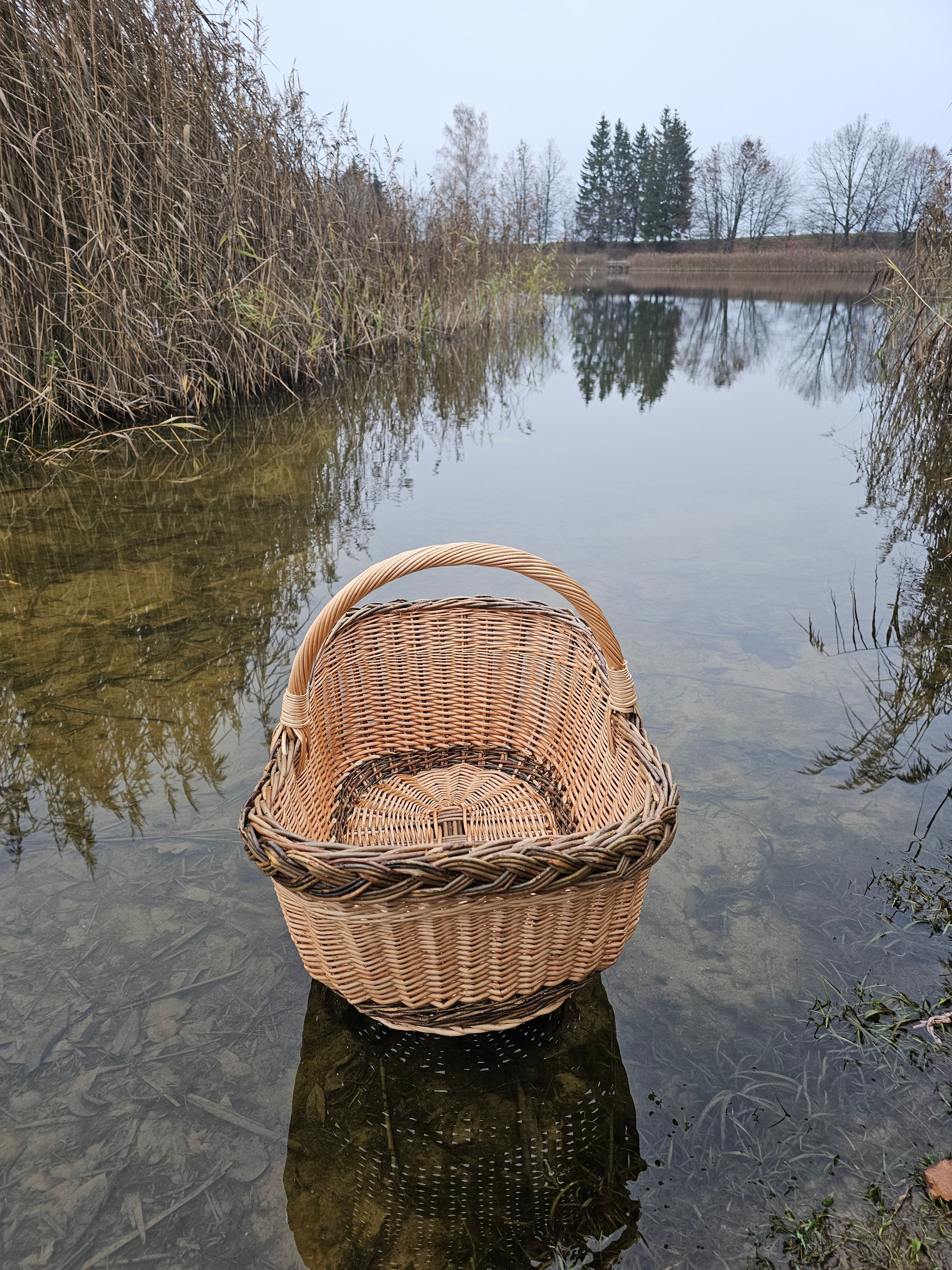 Extra Large Wicker Basket – Handwoven Willow Storage Basket with Handle - NaturelyWoven