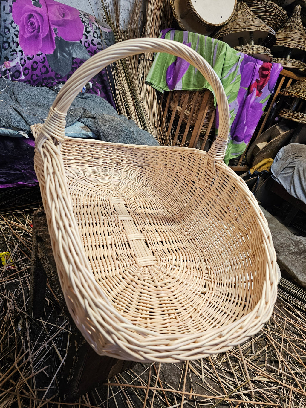Extra-Large Willow Trug 0027 - NaturelyWoven