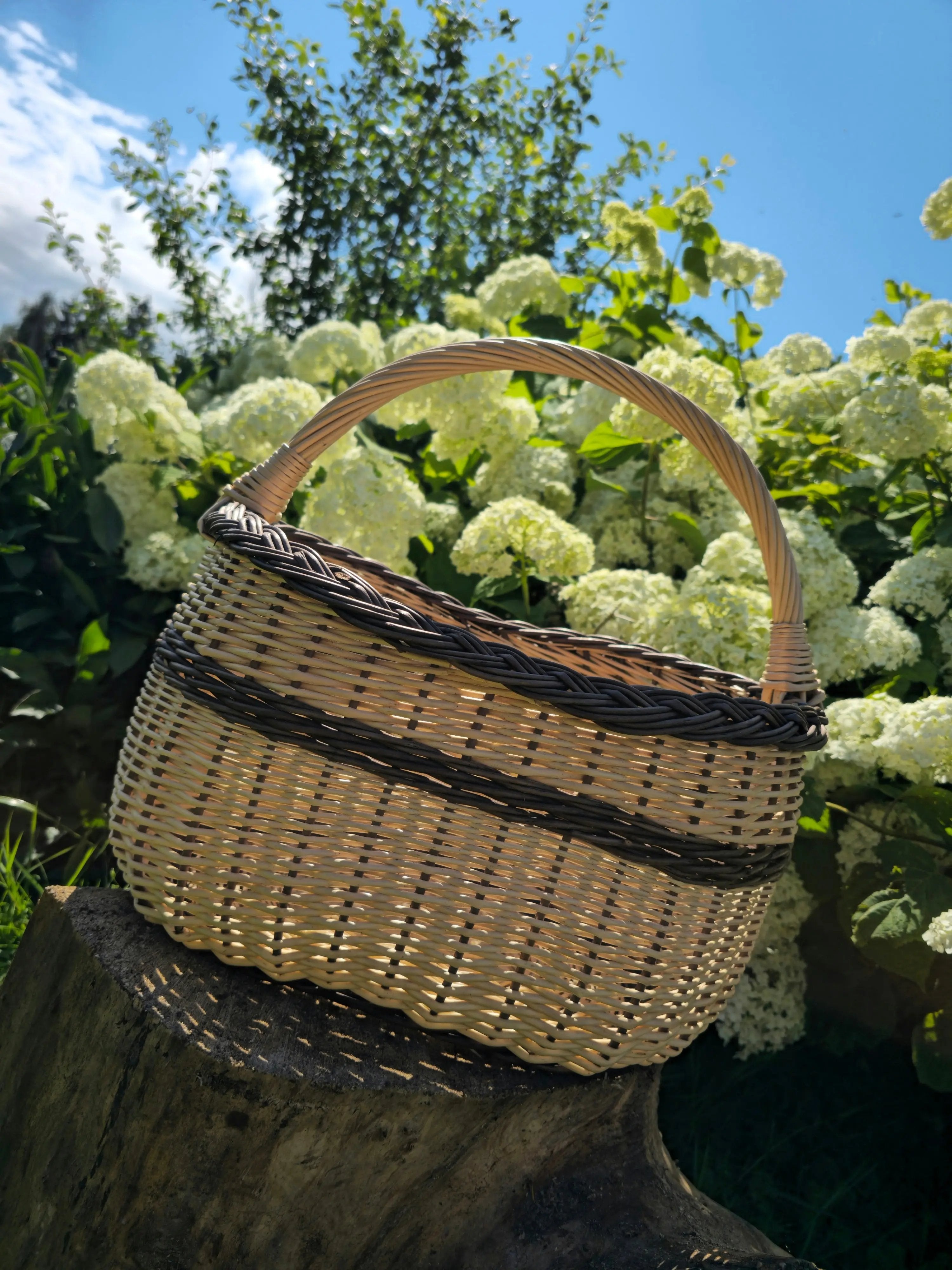 Rustic Natural Willow Foraging Basket - Handmade Wicker - NaturelyWoven