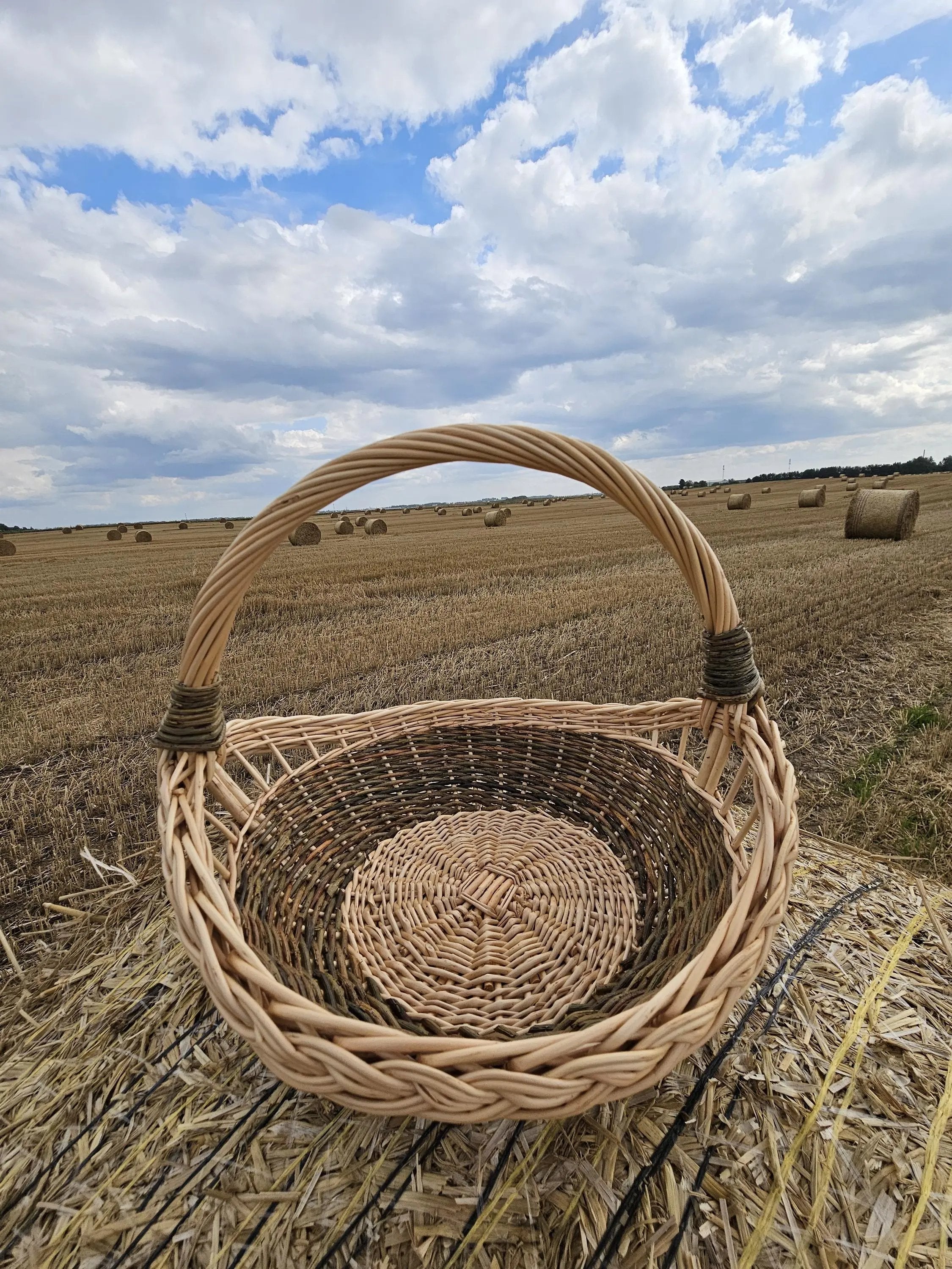 Handmade Wicker Basket – Rustic Willow Trug for Bread Serving & Garden Gathering - NaturelyWoven