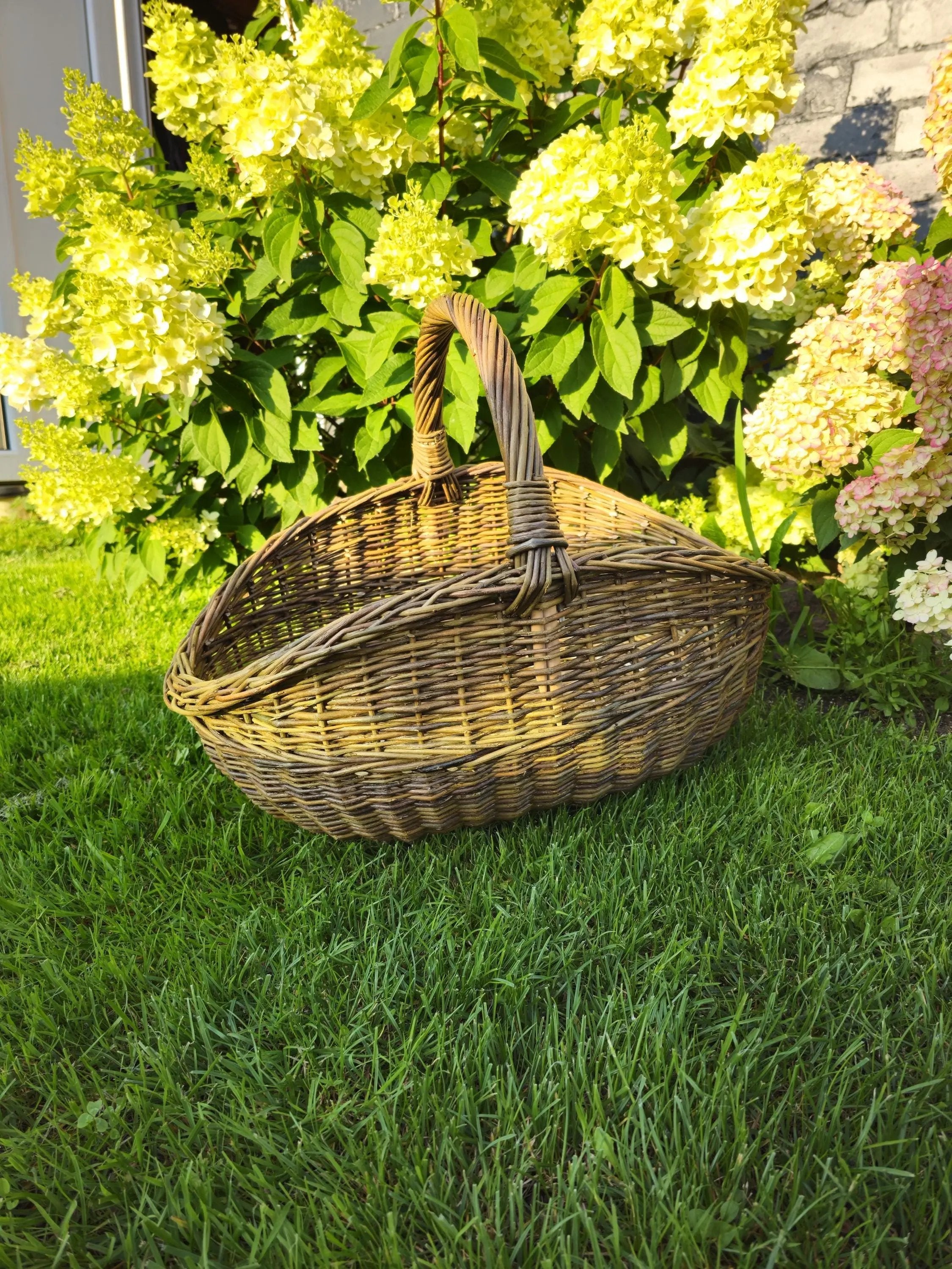 Handwoven Wicker Basket - Natural Foraging Basket for Harvesting & Mushroom Picking - NaturelyWoven