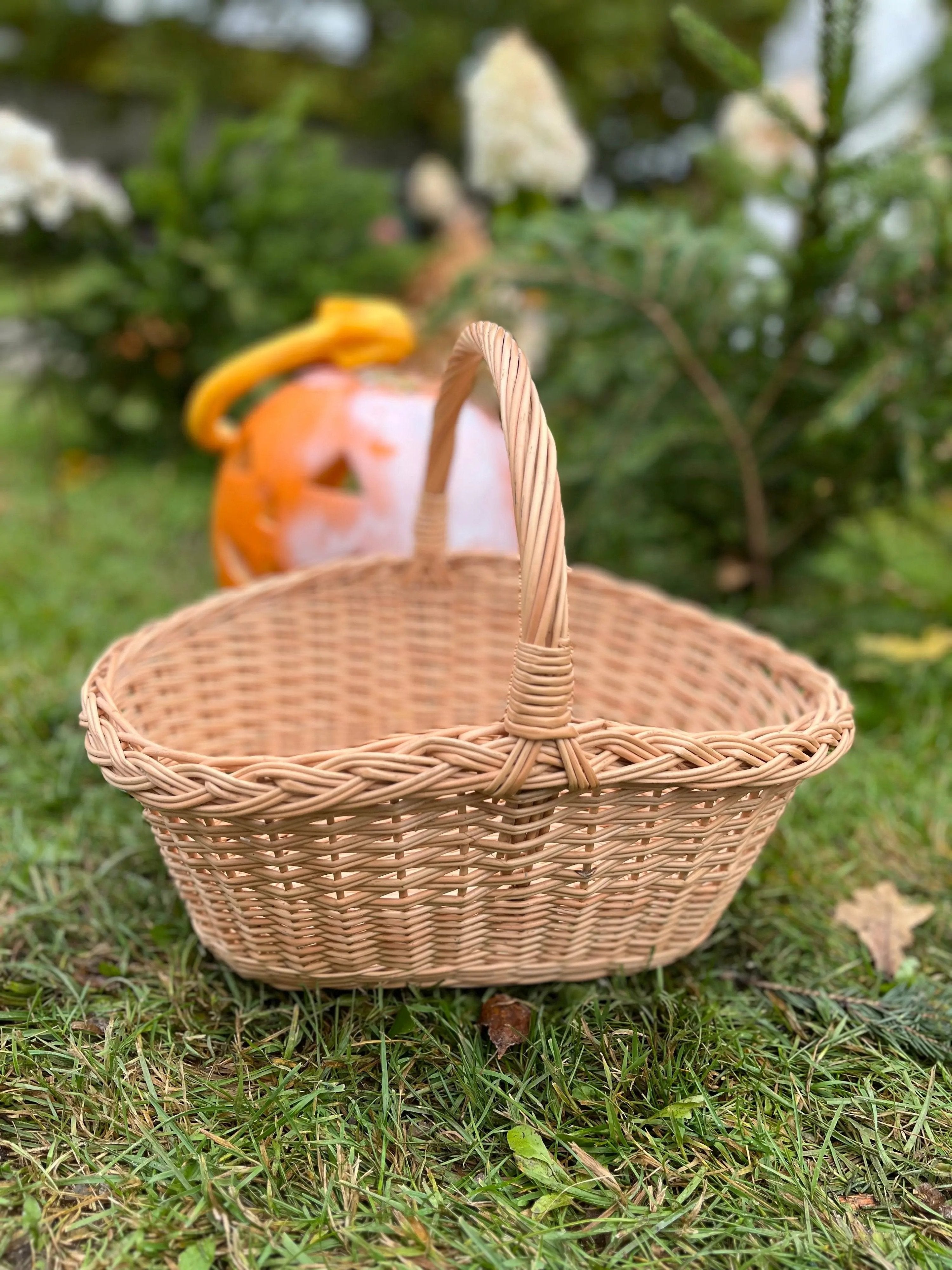 Handwoven Wicker Basket – Natural Willow Bread & Fruit Storage Basket - NaturelyWoven