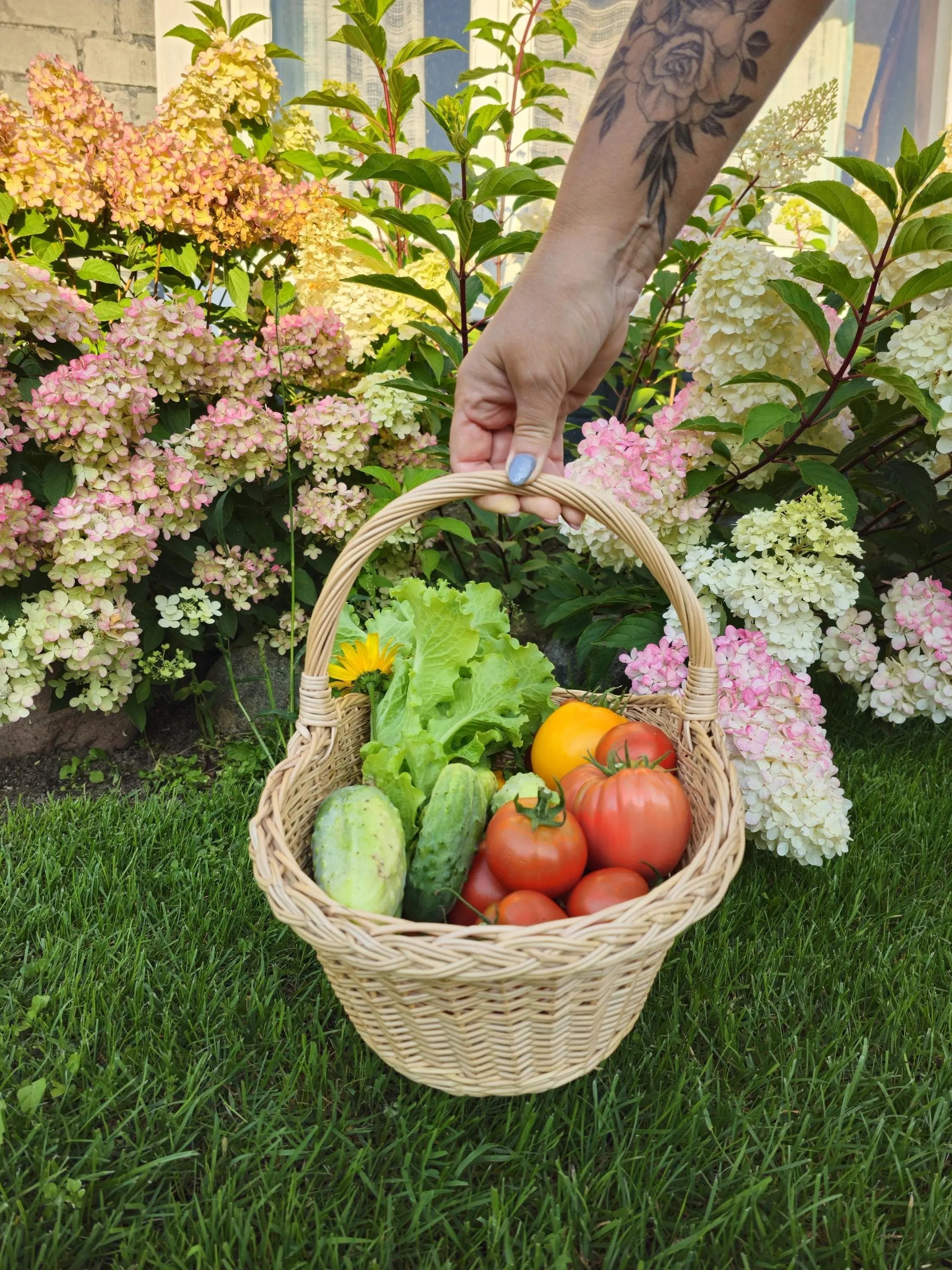 Handwoven Wicker Basket – Natural Willow Bread & Fruit Storage Basket - NaturelyWoven