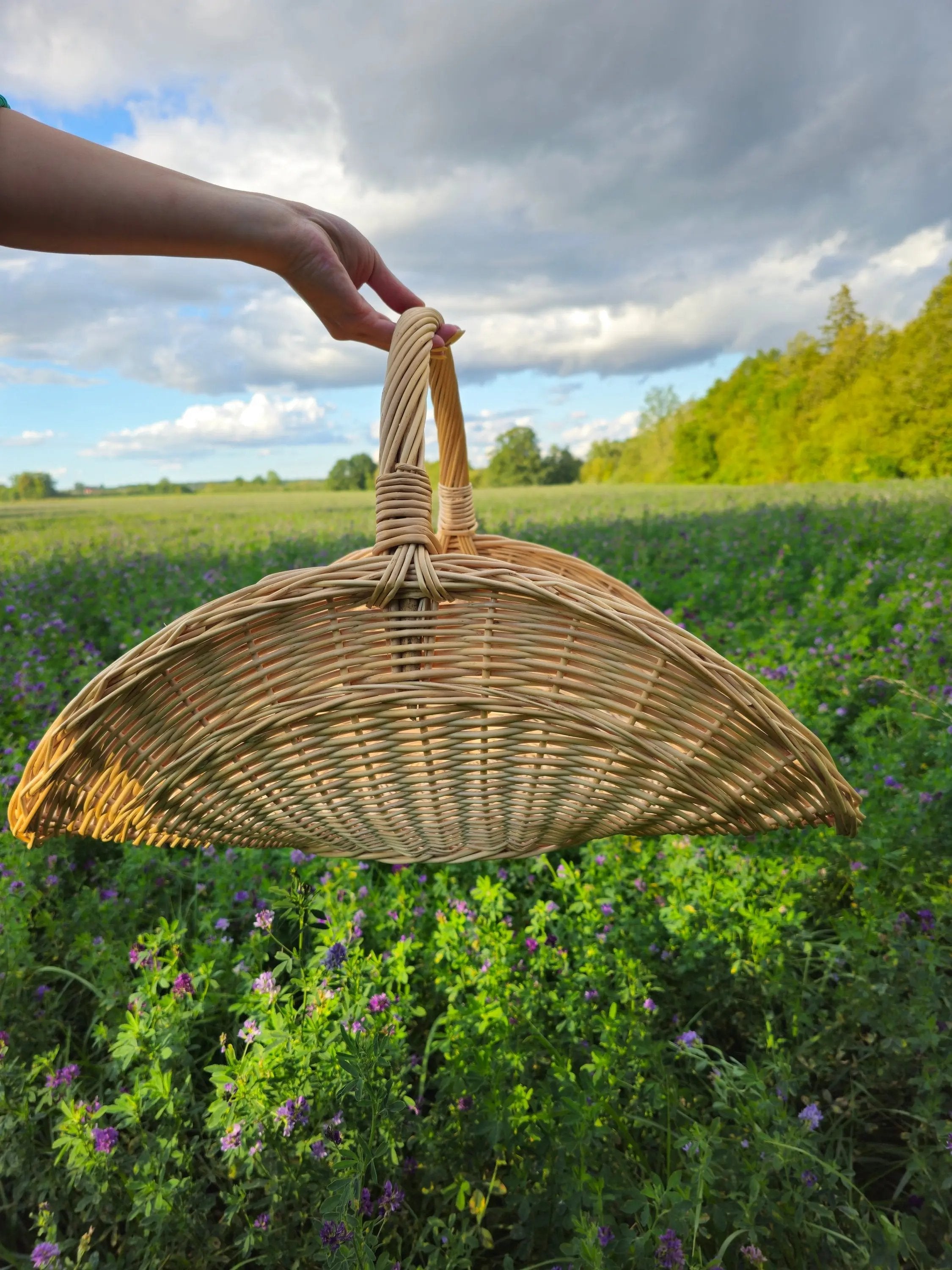 Handwoven Wicker Basket – Rustic Flower Girl Wedding Basket With Oval Handle - NaturelyWoven