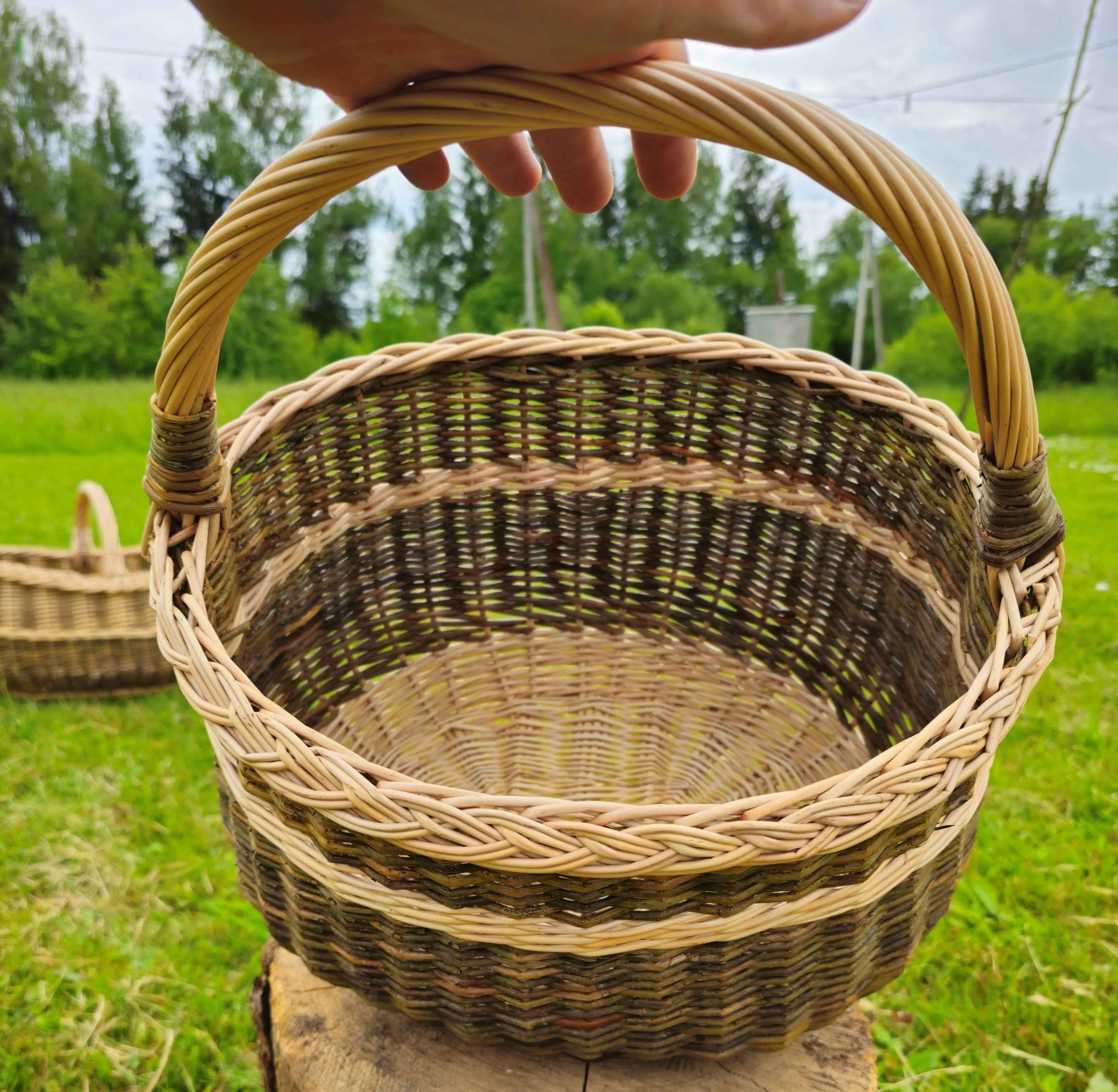 Wicker basket 046b - NaturelyWoven wicker - handmade