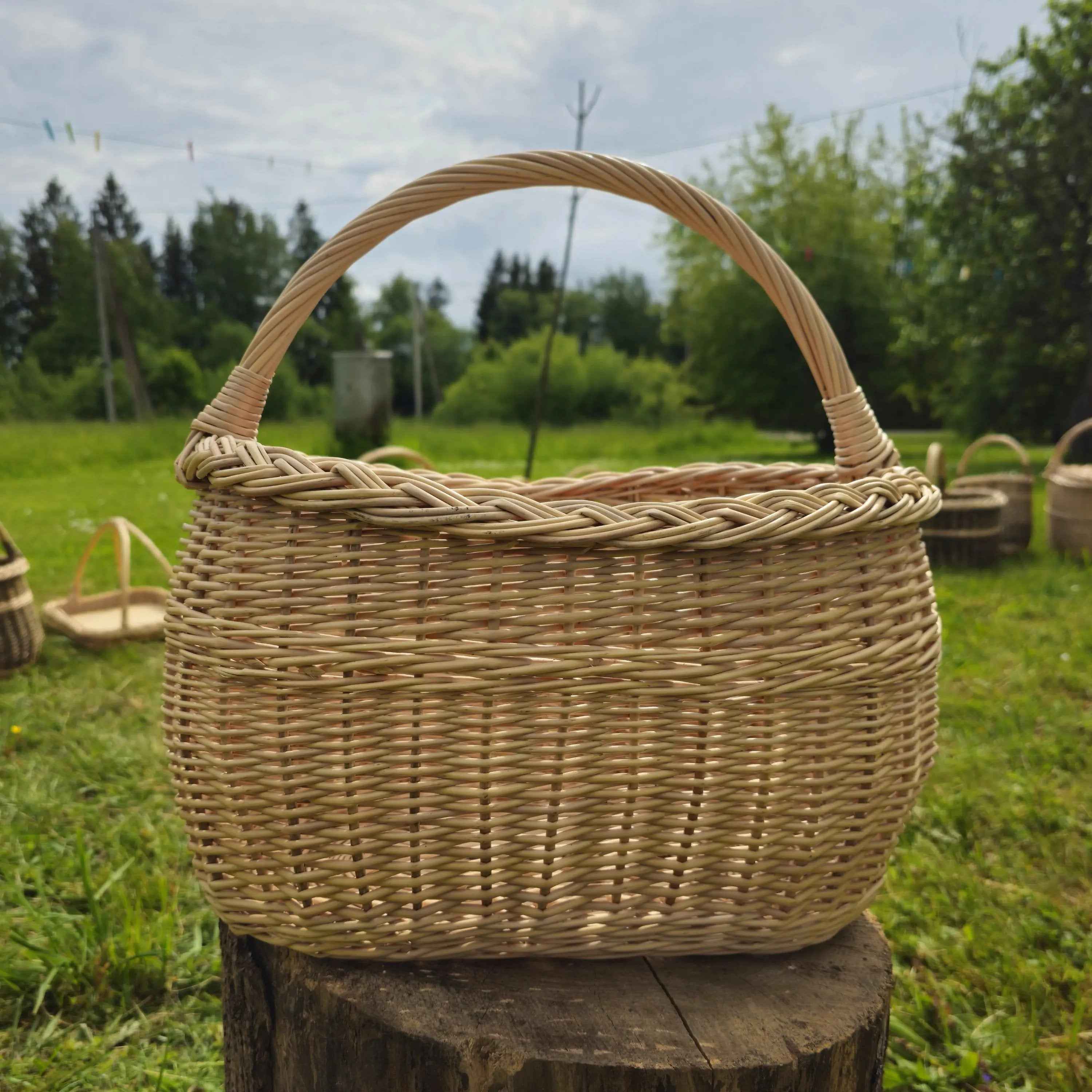 Wicker basket 028b - NaturelyWoven wicker - handmade