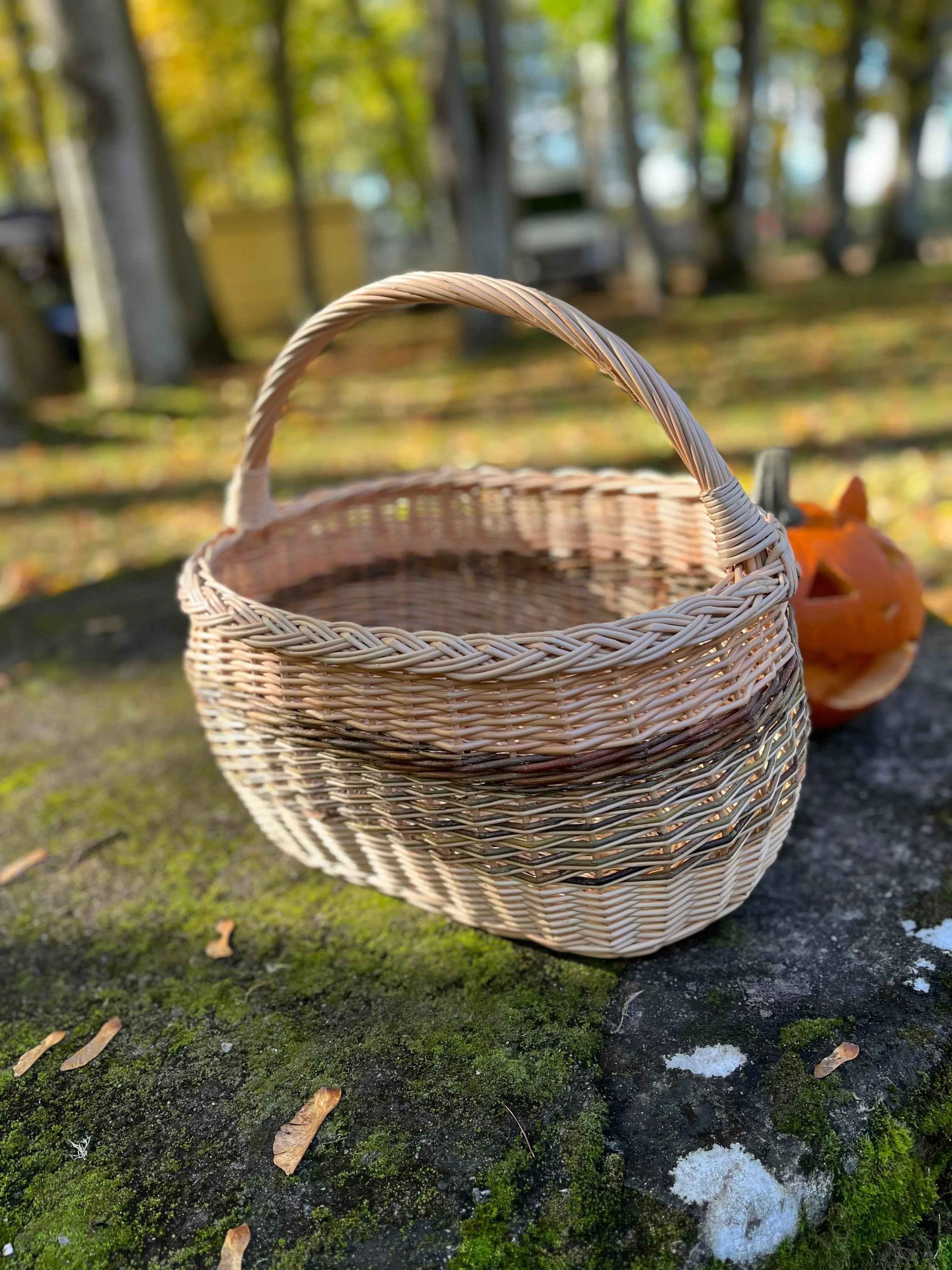 Wicker basket 028b - NaturelyWoven wicker - handmade