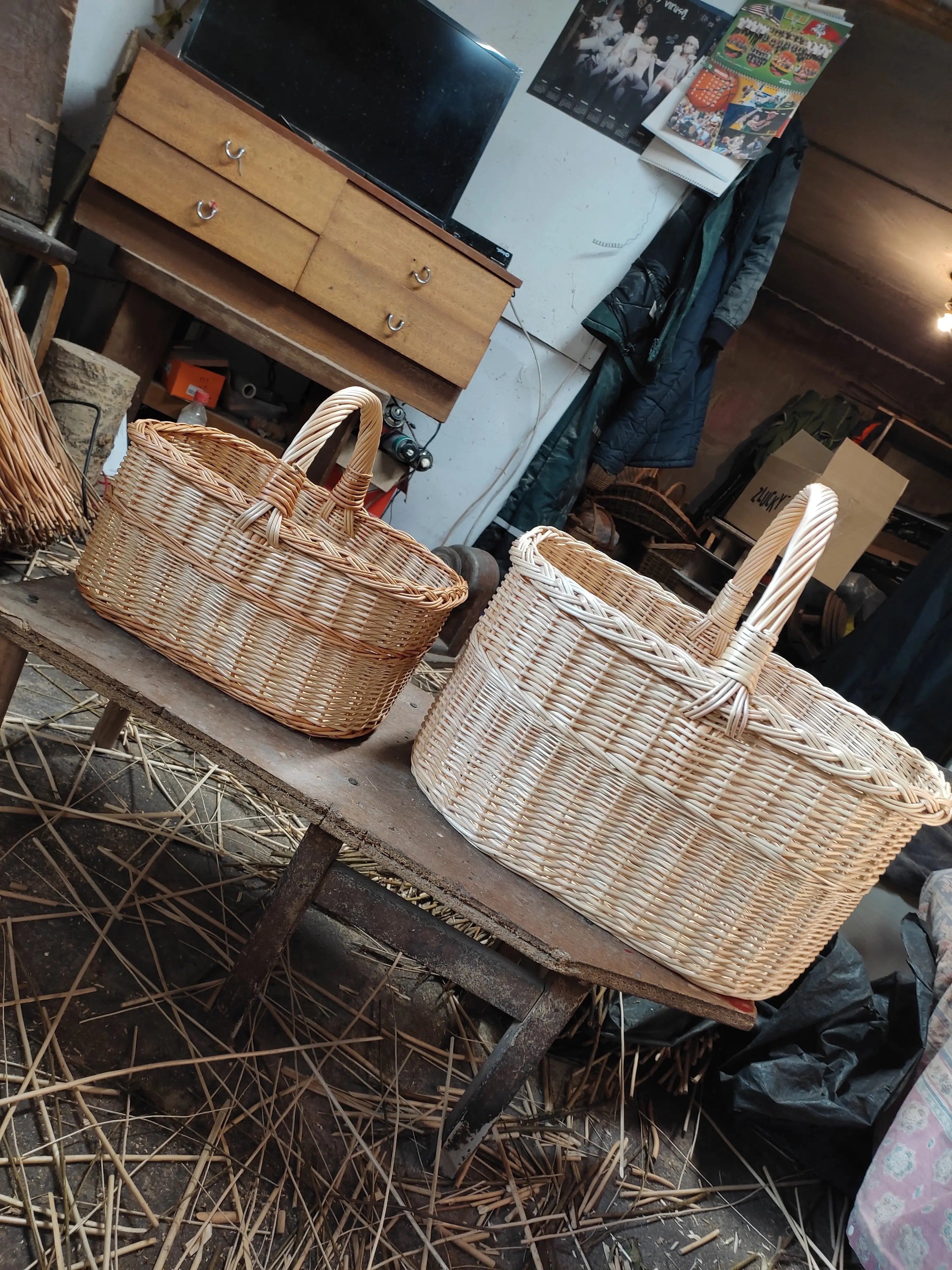 Rustic Willow Rectangular Basket with Handle - NaturelyWoven