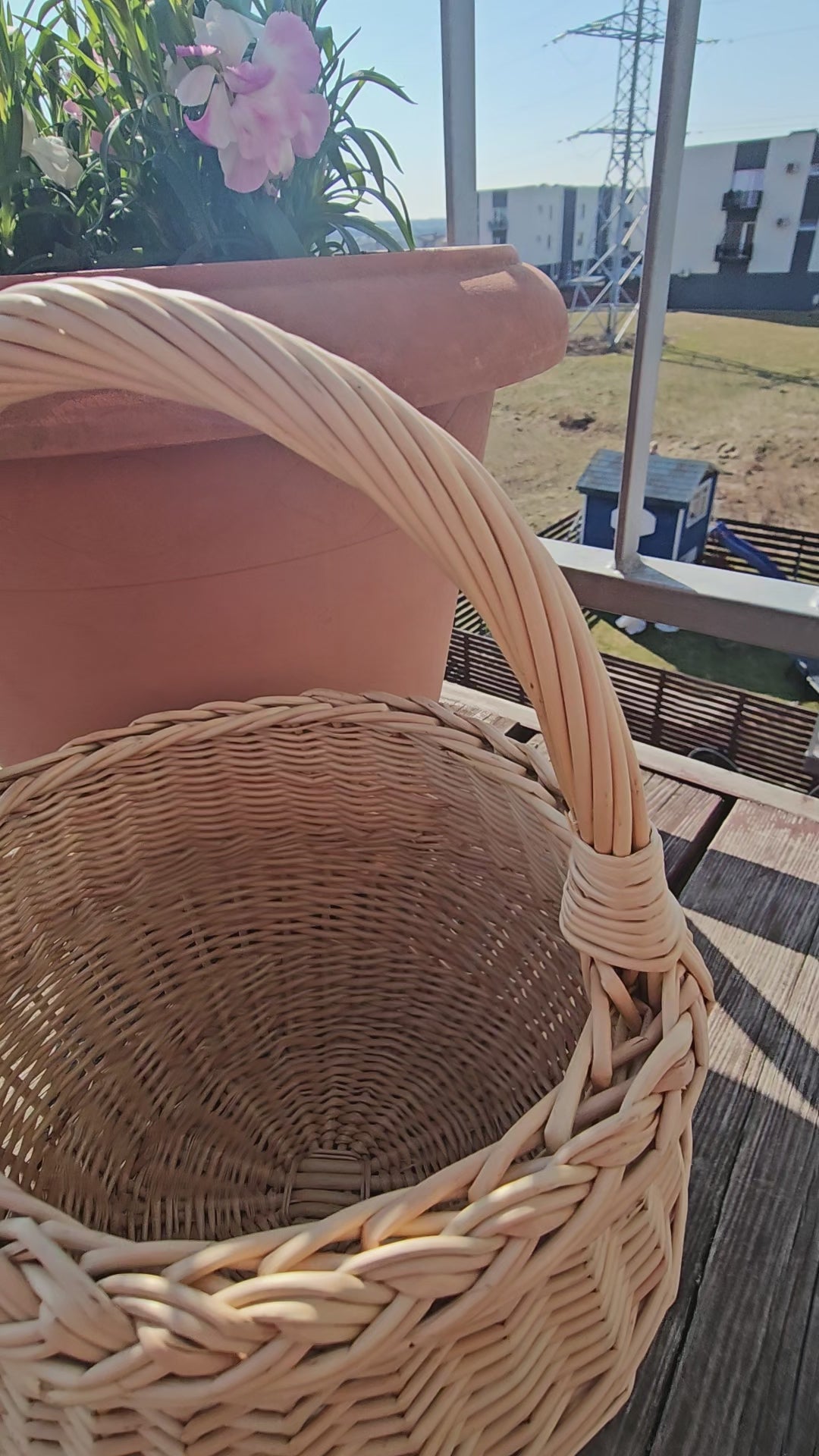 Small Round Basket with Handle