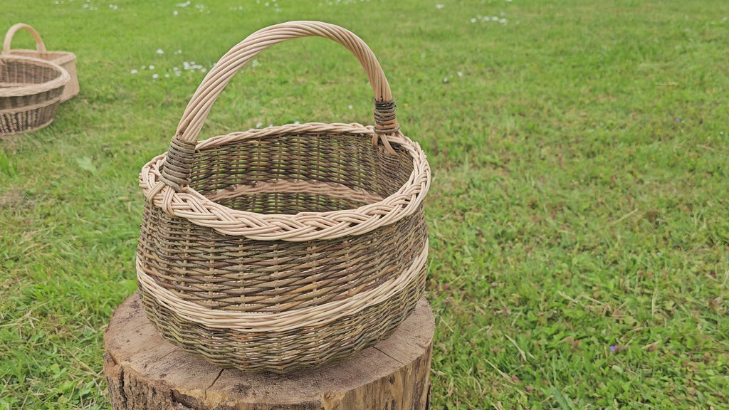 Round Wicker Basket with Handle
