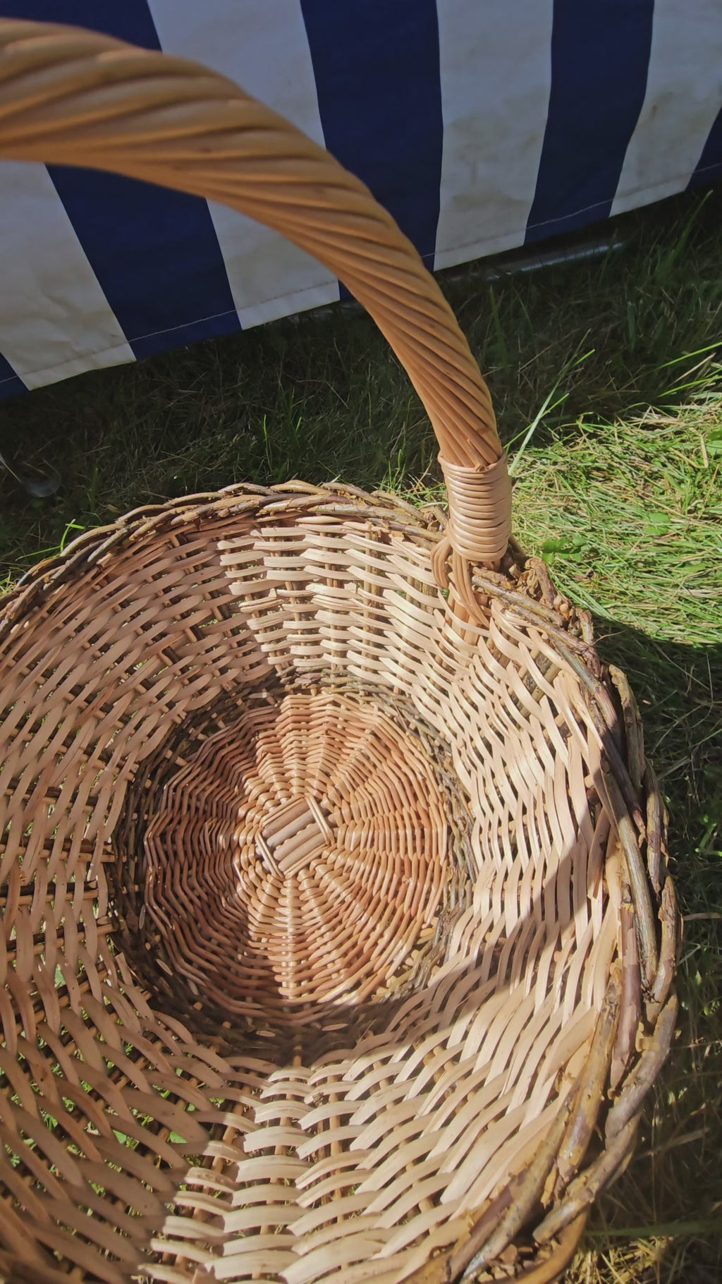 Wicker Basket with Sturdy Handle