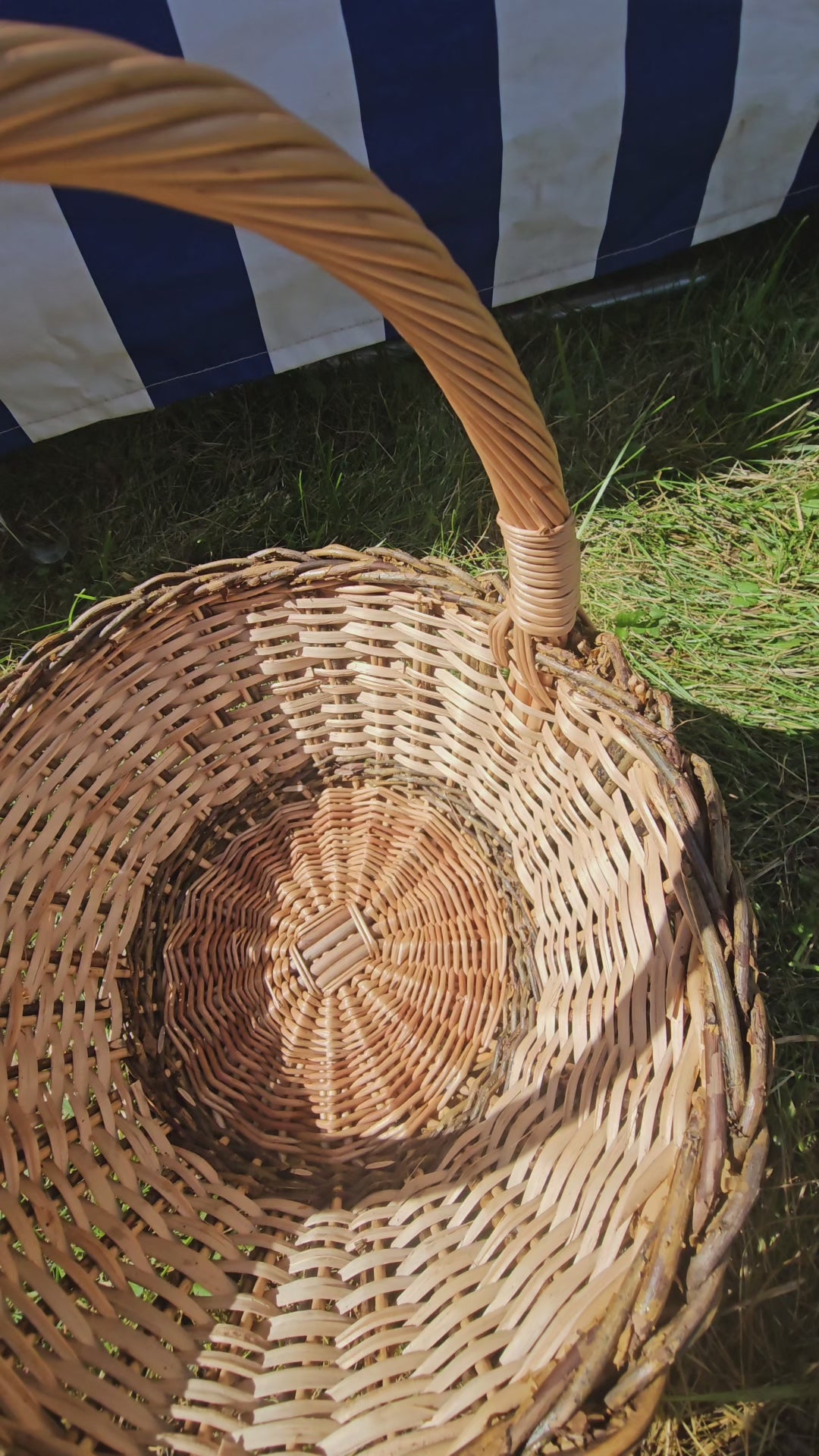 Wicker Basket with Sturdy Handle