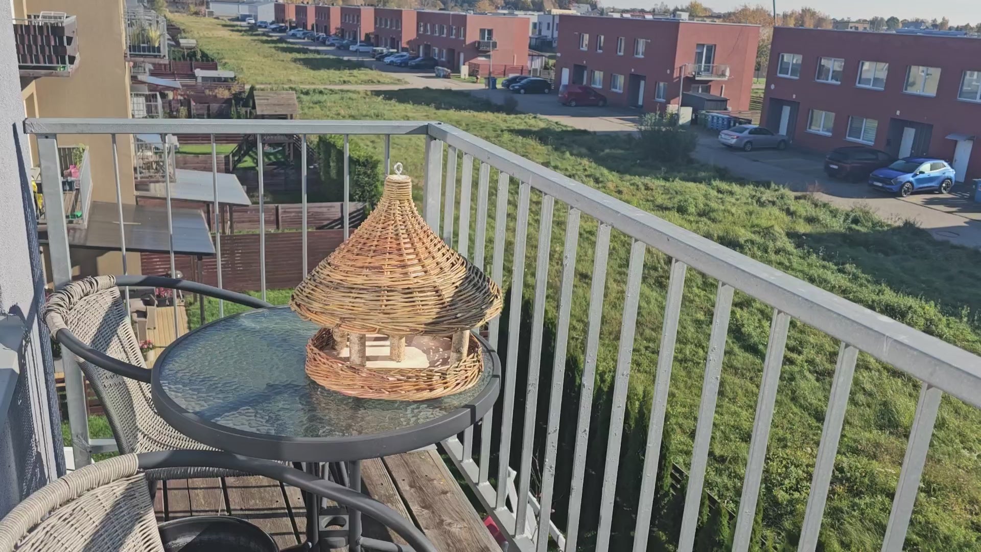 Wicker Bird Feeder with Cone Roof — product video
