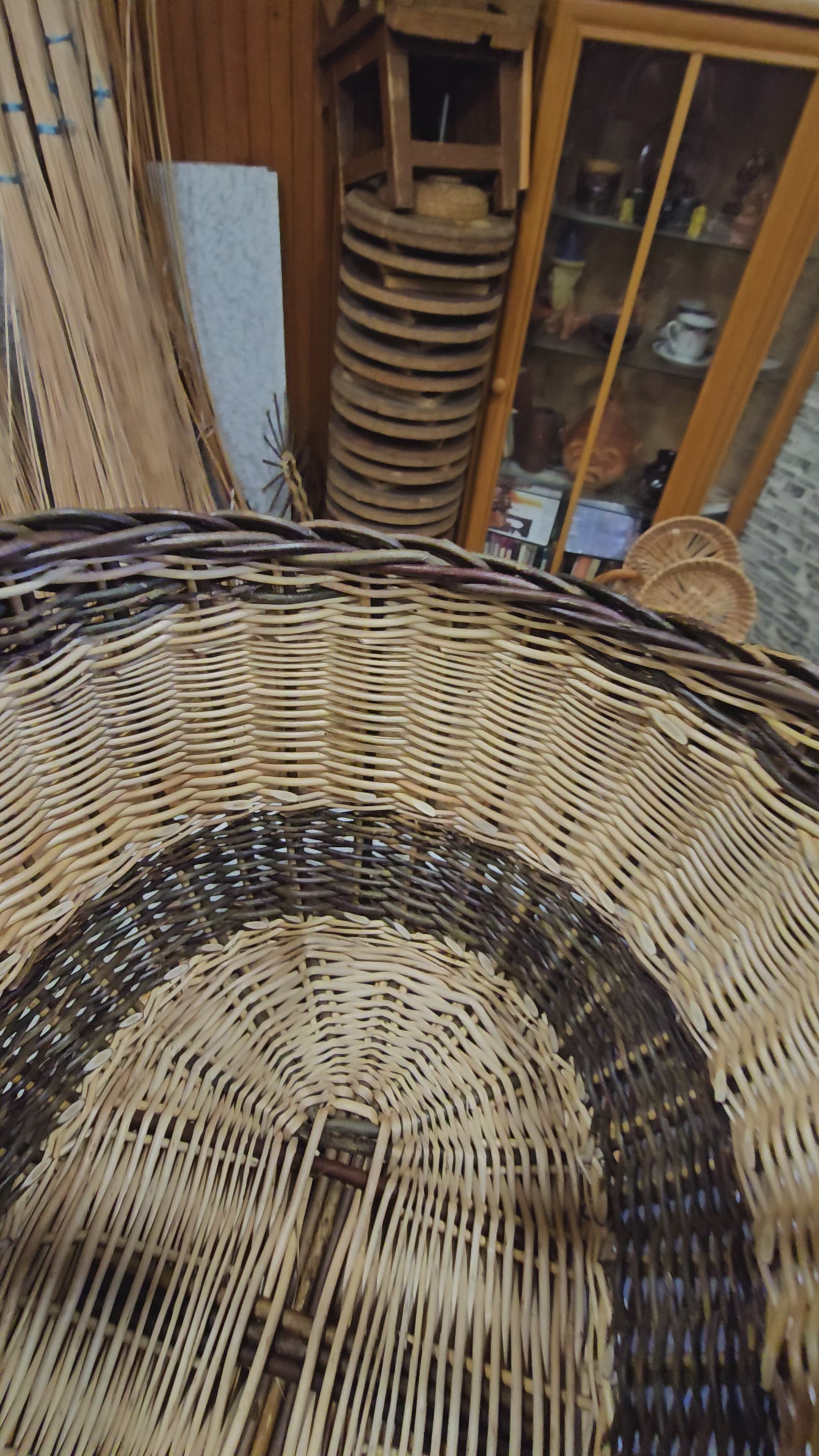 Wicker basket 040r