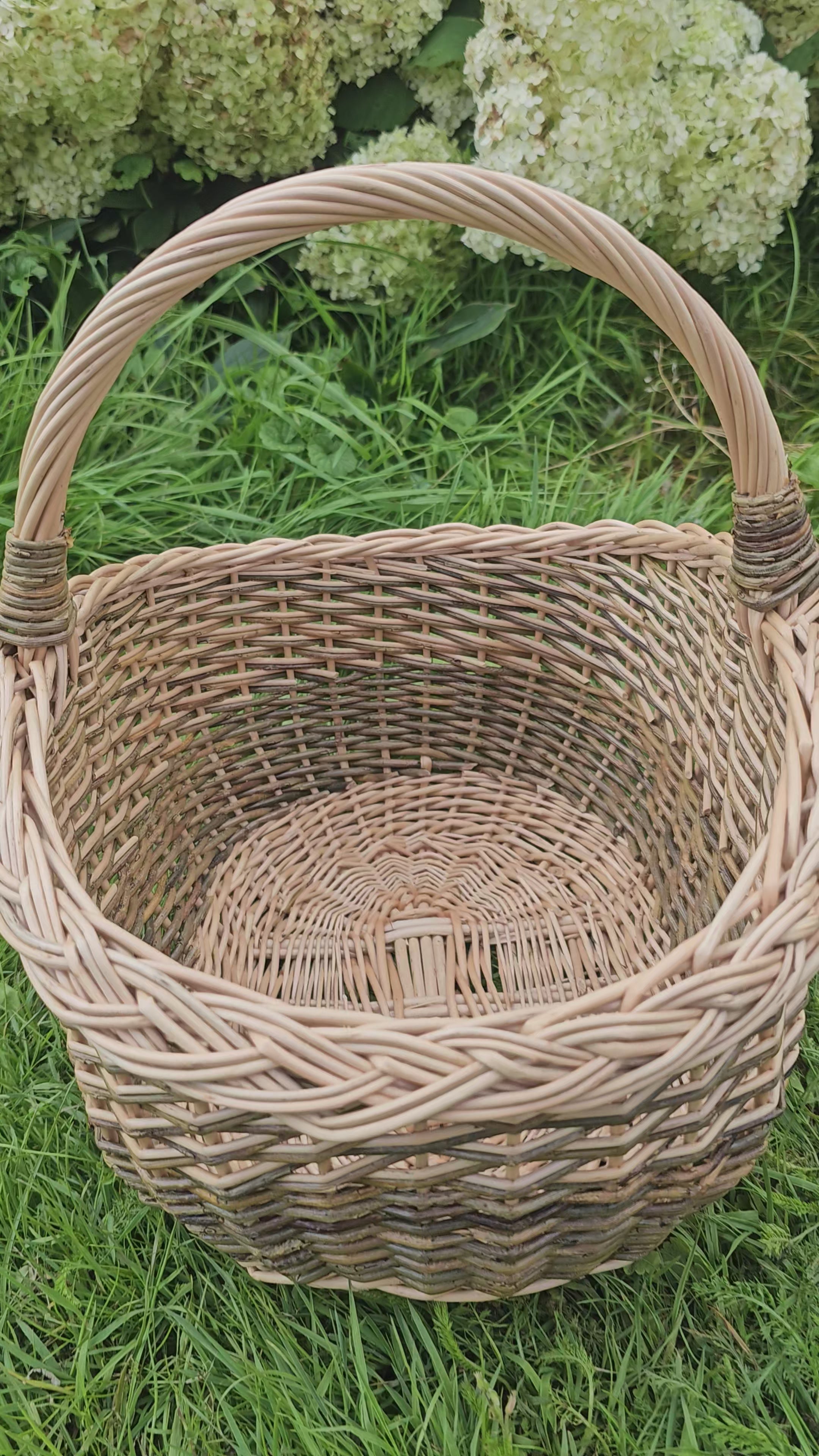 Small Entryway Basket with Handle