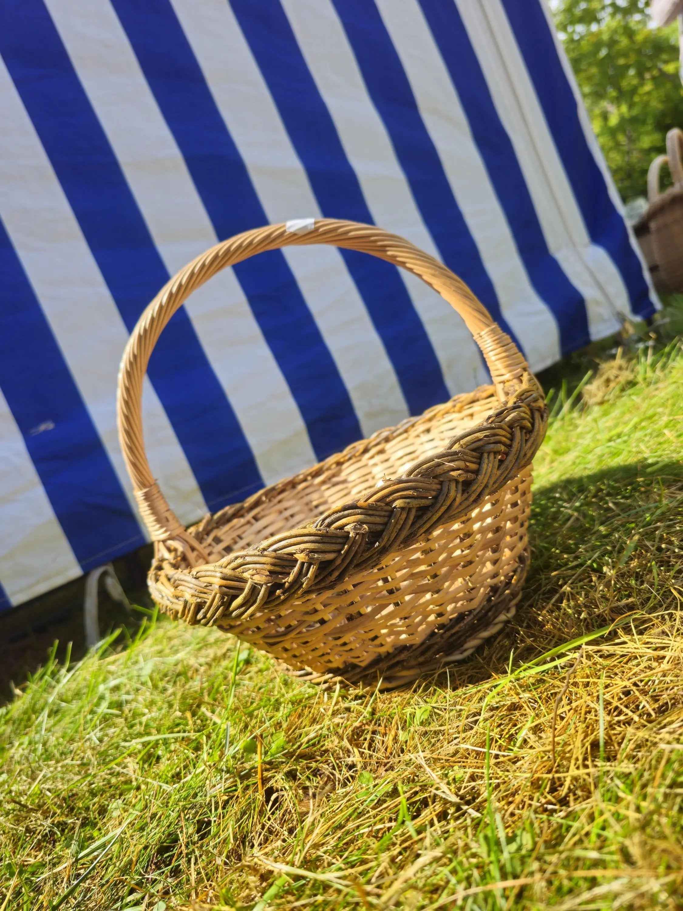Small Wicker Basket — handmade wicker basket from Lithuanian willow