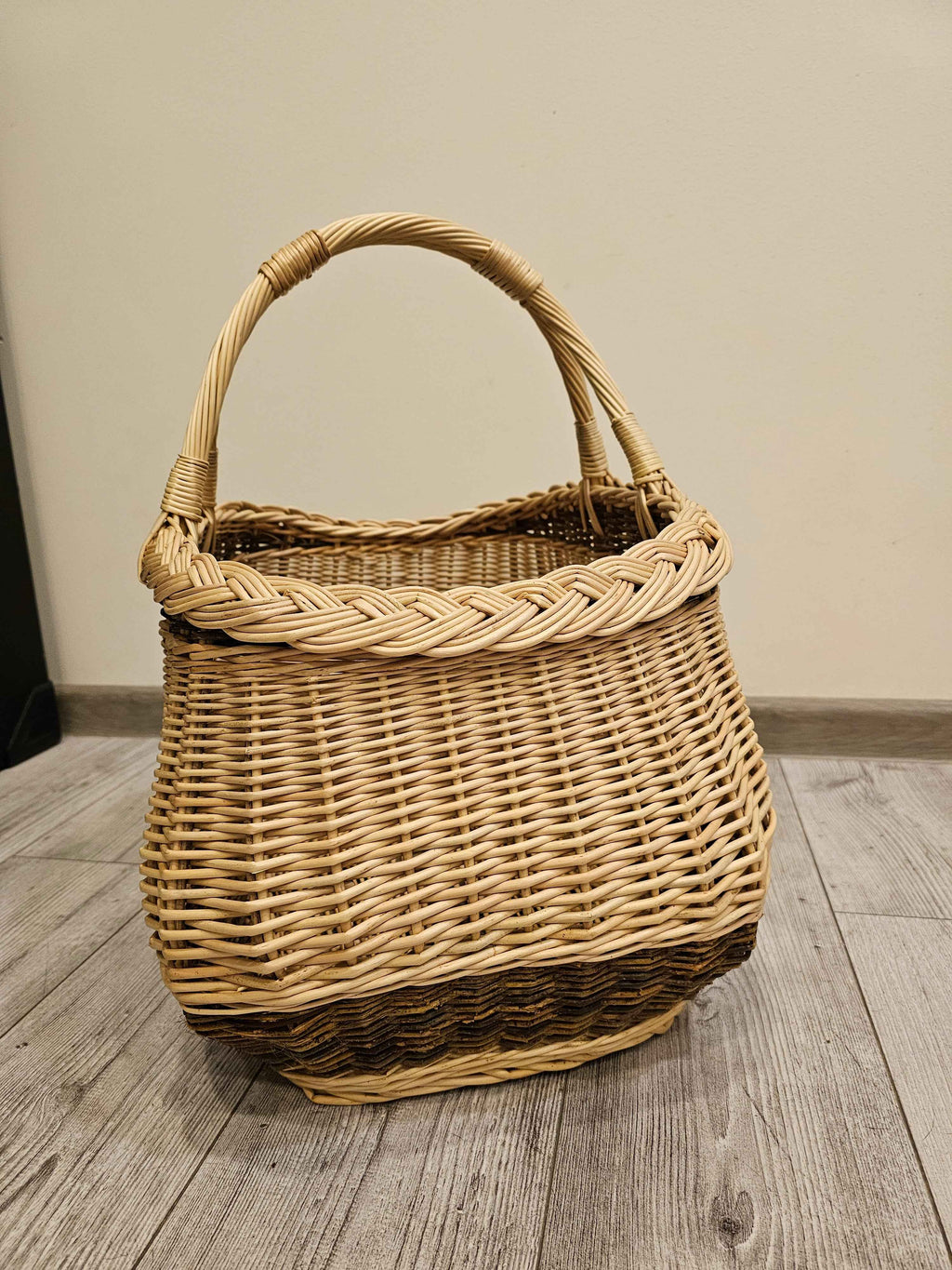 Traditional Willow Basket — wicker basket, view 14