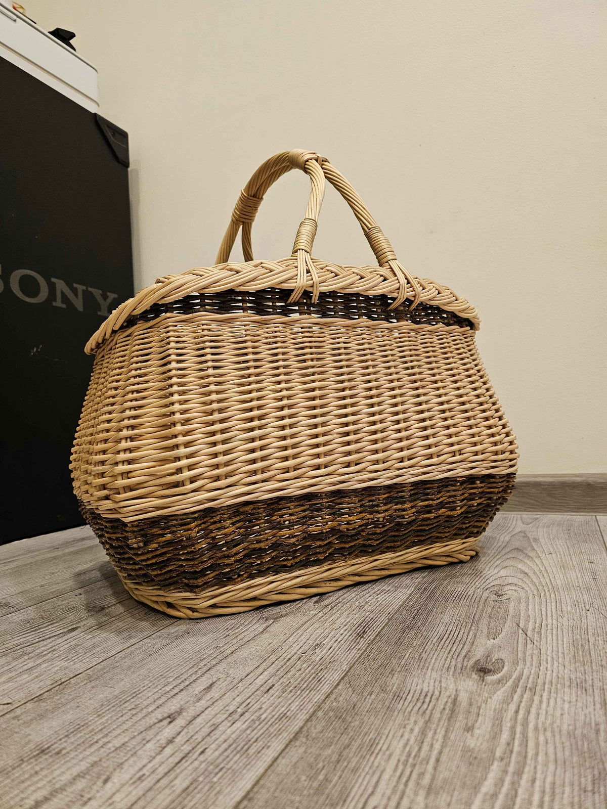 Traditional Willow Basket — wicker basket, view 17