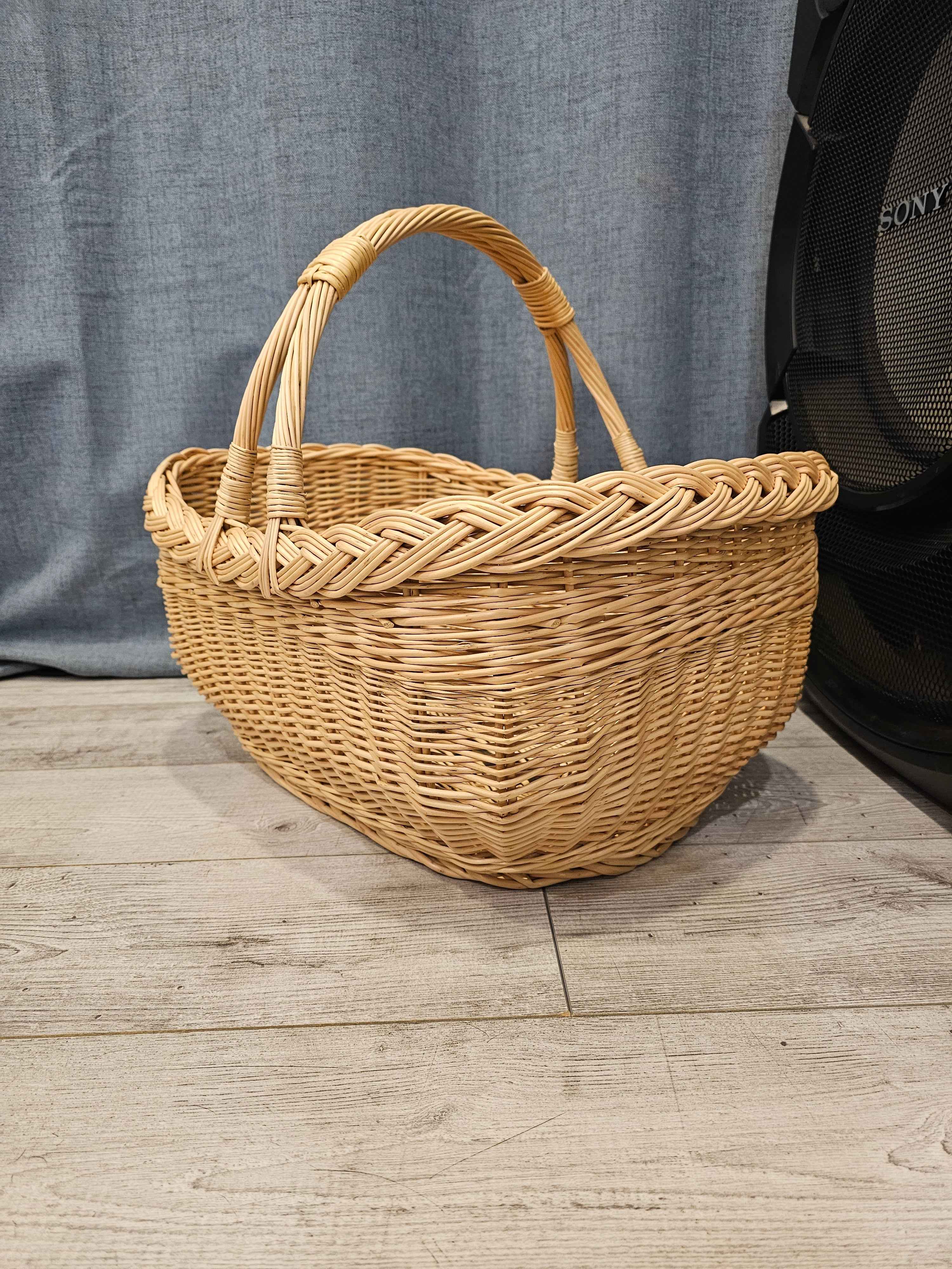 Wicker basket 016r - NaturelyWoven wicker - handmade