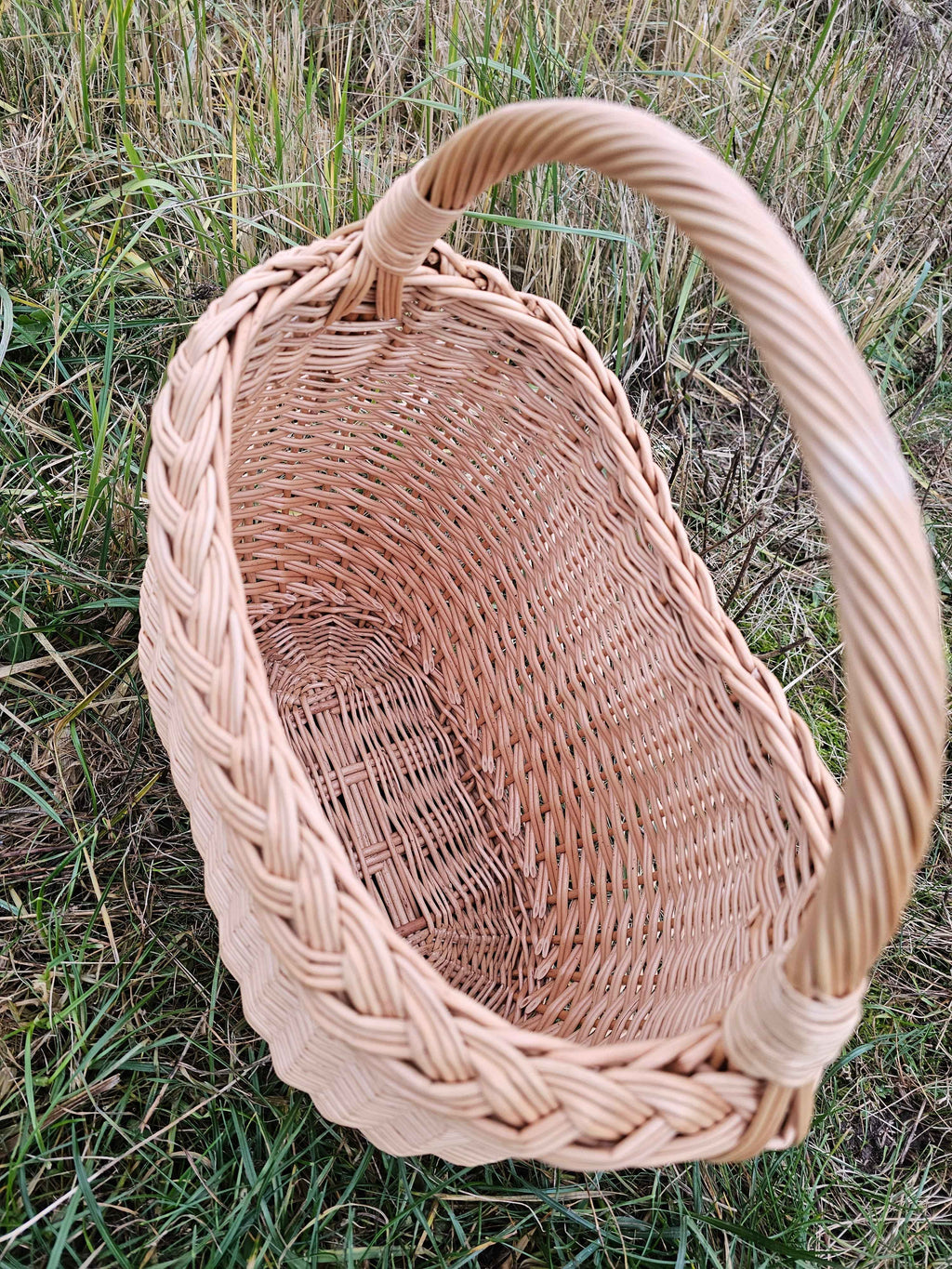 Wicker basket 024r - NaturelyWoven wicker - handmade